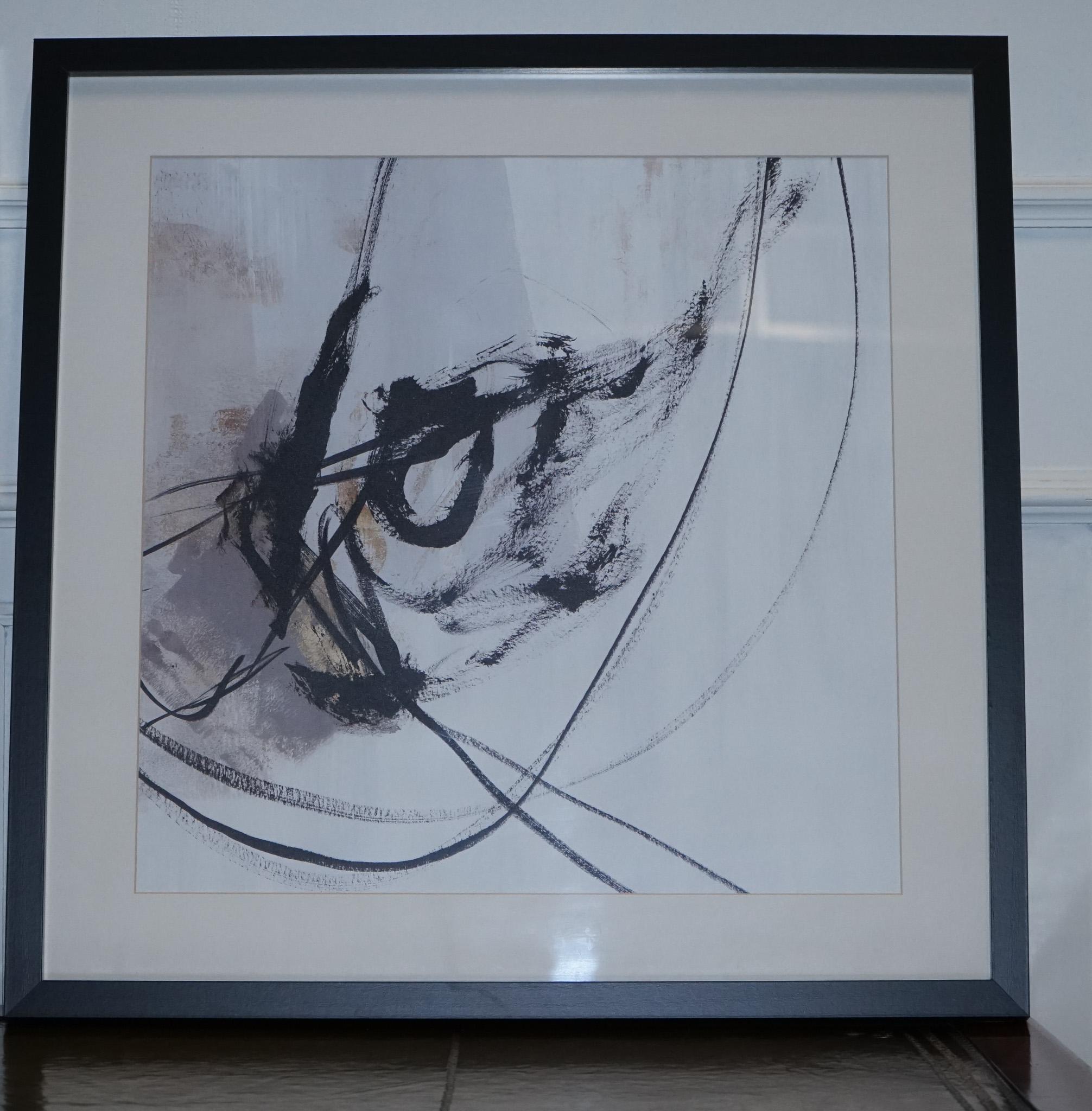 PAIR OF MODERN ART CHARCOAL STYLE WALL PAINTiNGS  BLACK FRAME 1/2 Británico en venta