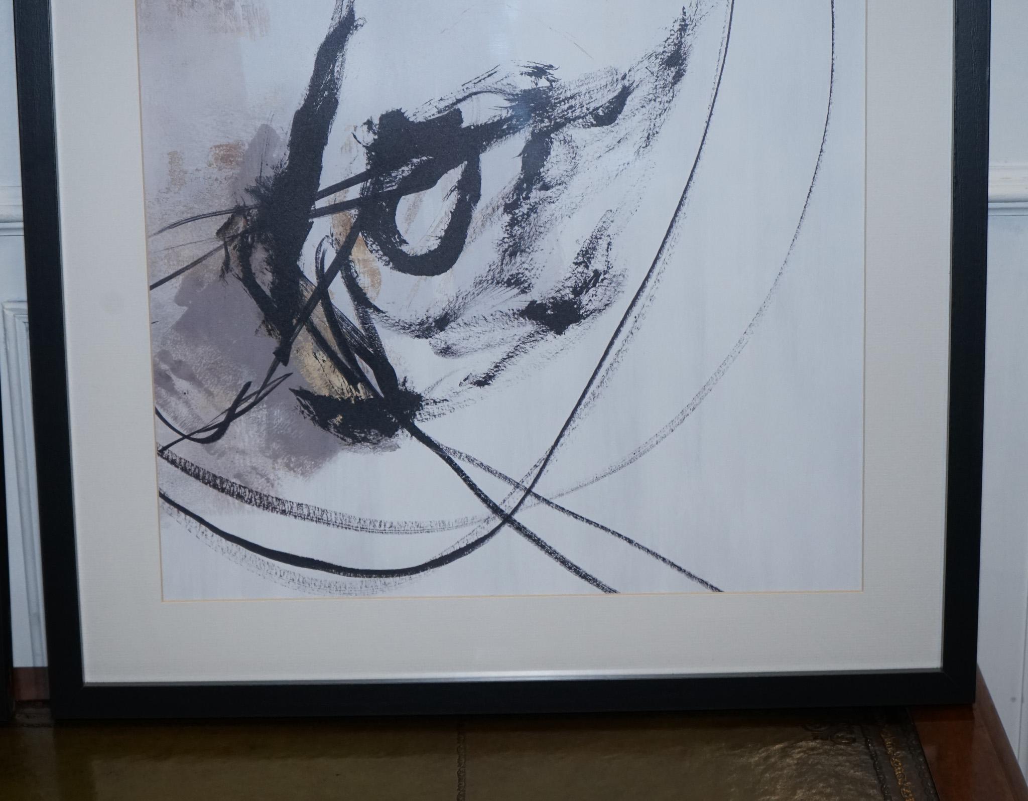 PAIR OF MODERN ART CHARCOAL STYLE WALL PAINTiNGS  BLACK FRAME 1/2 Madera dura en venta