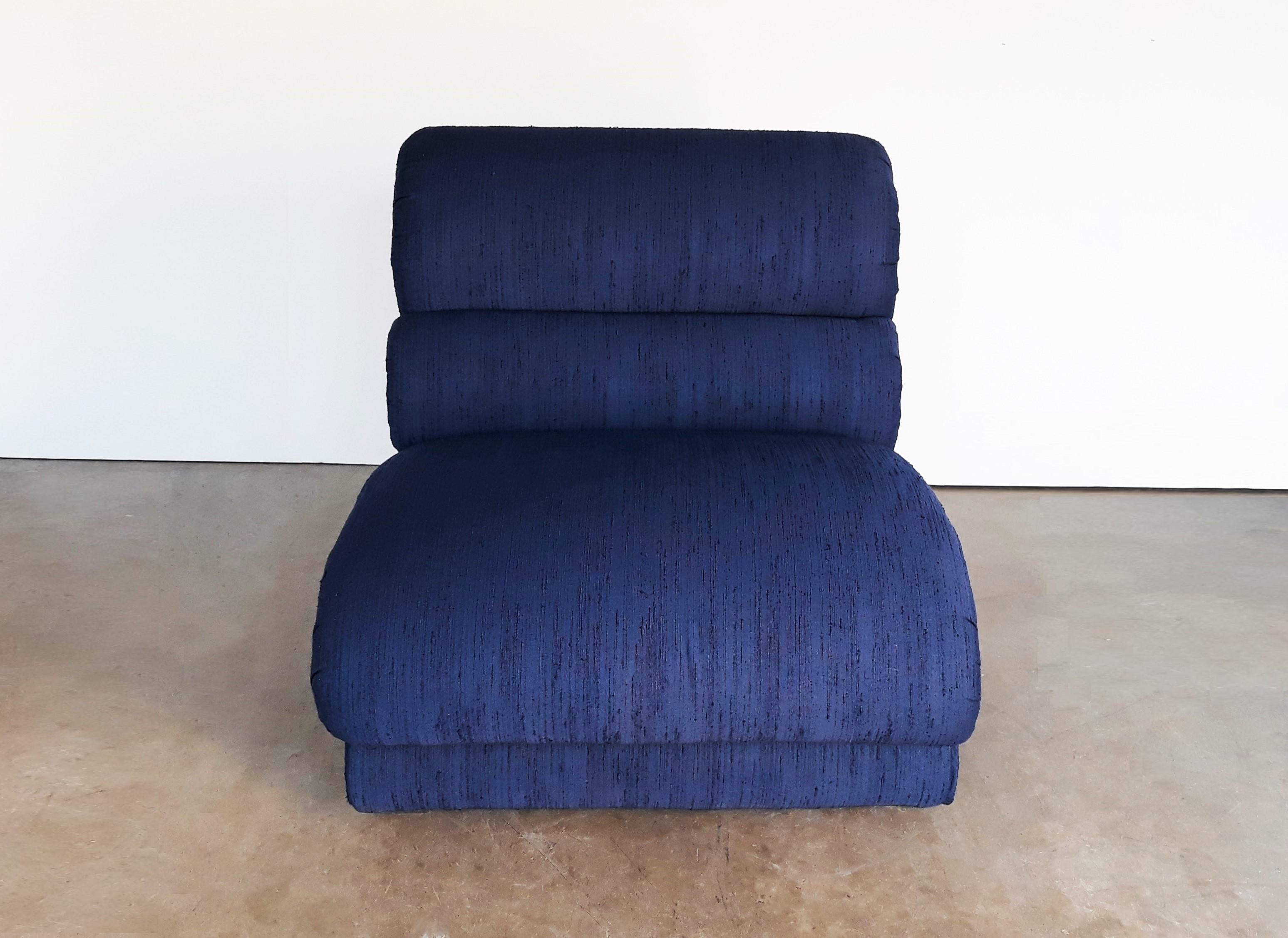Tissu d'ameublement Paire de chaises longues biomorphiques modernes de Weiman, années 1980 en vente