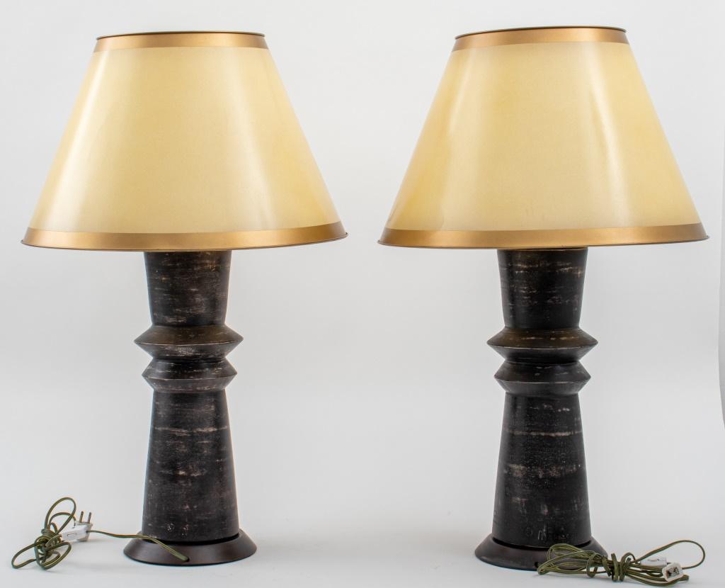 20th Century Pair of Modern Black Ceramic Table Lamps