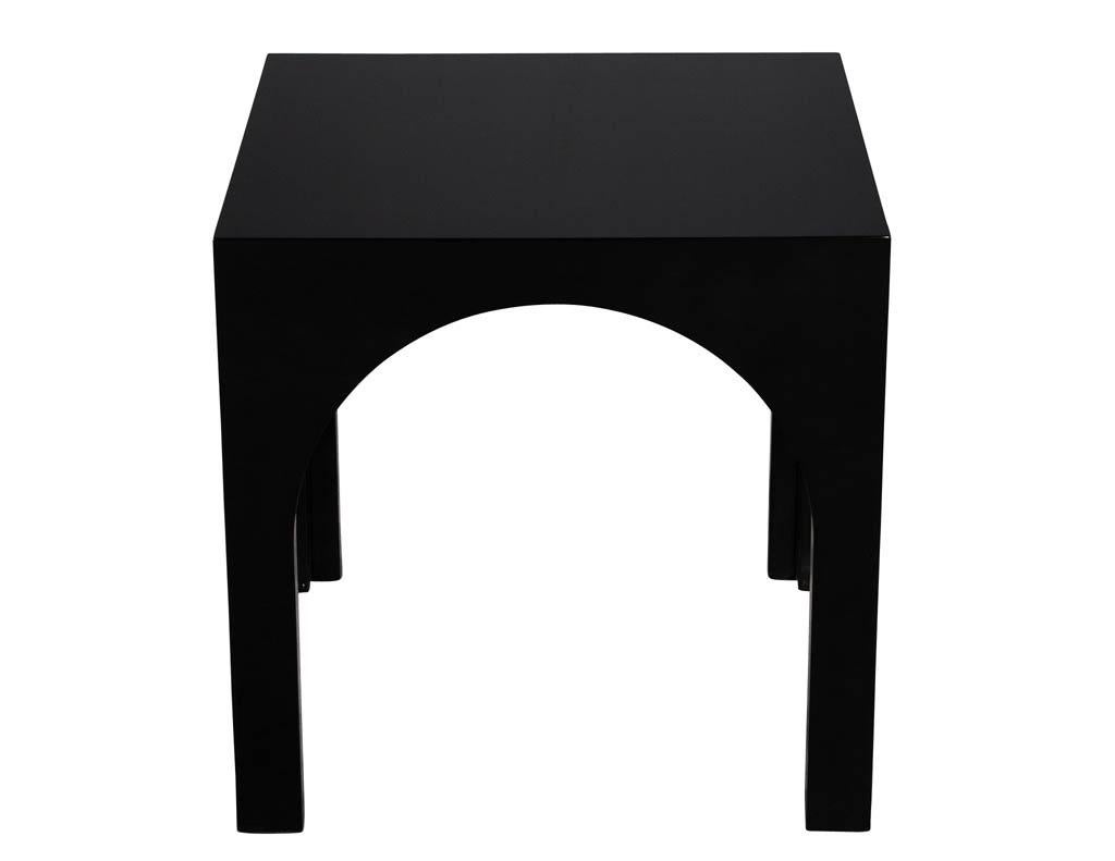 Pair of Modern Black Lacquered Polished End Tables In New Condition For Sale In North York, ON