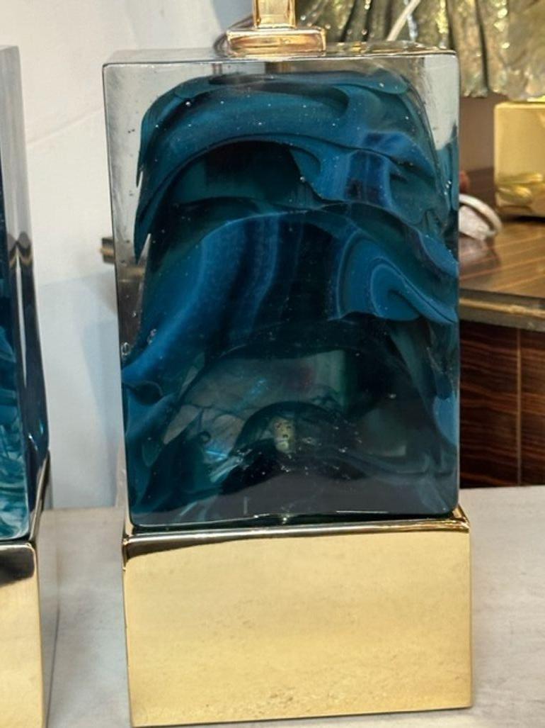 Pair of Modern Blue Murano Glass and Brass Lamps In Good Condition For Sale In Dallas, TX