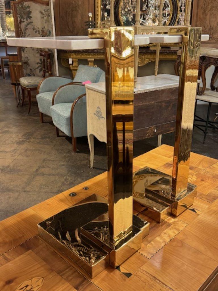 Pareja de Mesas de Bebida Modernas de Latón y Mármol en venta 1