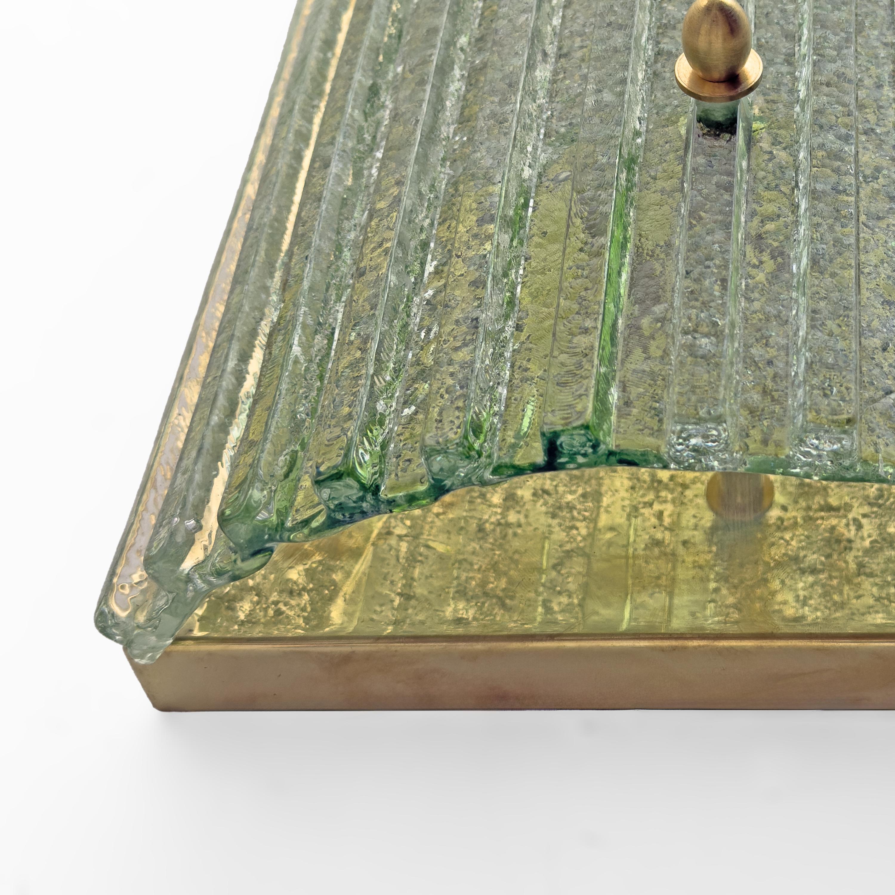 Pair of Modern Brass and Murano Glass Graniglia Sconces in vendita 1