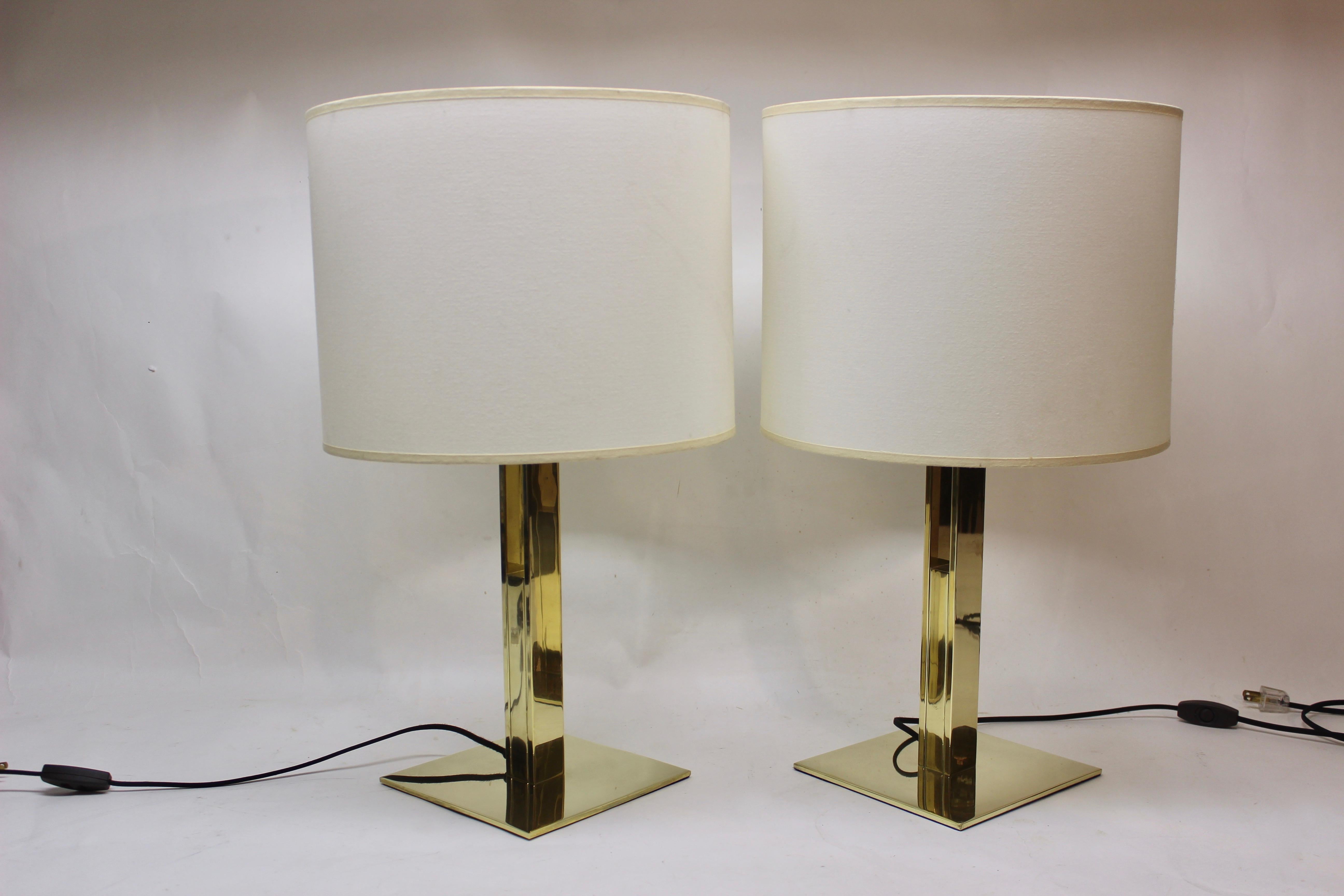 Pair of Modern Brass Table Lamps For Sale 3