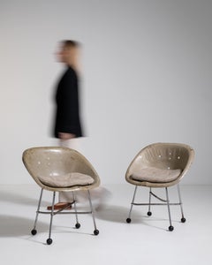 Pair of Modern Chairs with Upholstered Cushions