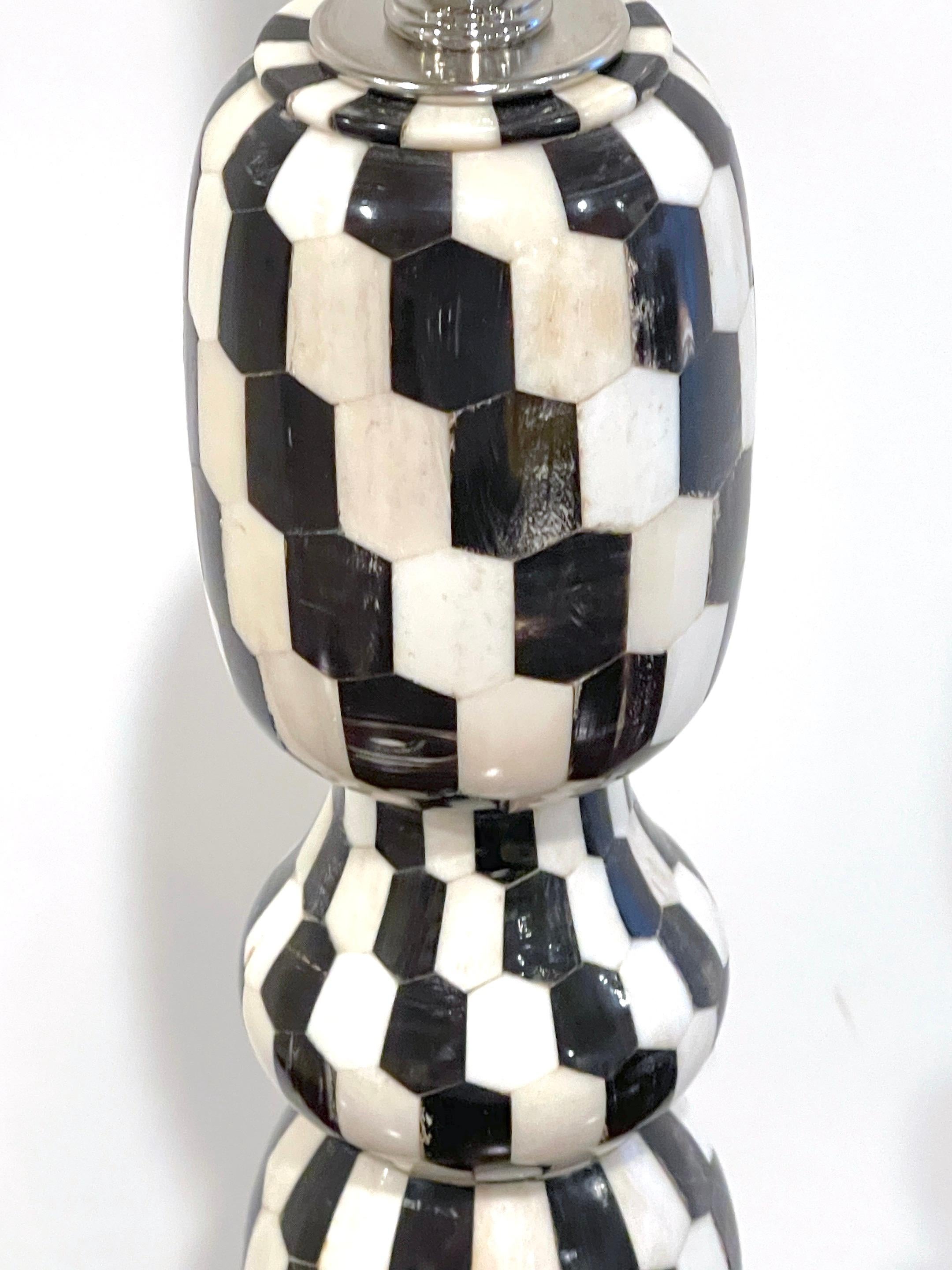 Pair of Modern Chevron Pattern Black & White Tessellated Stone & Lucite Lamps  4