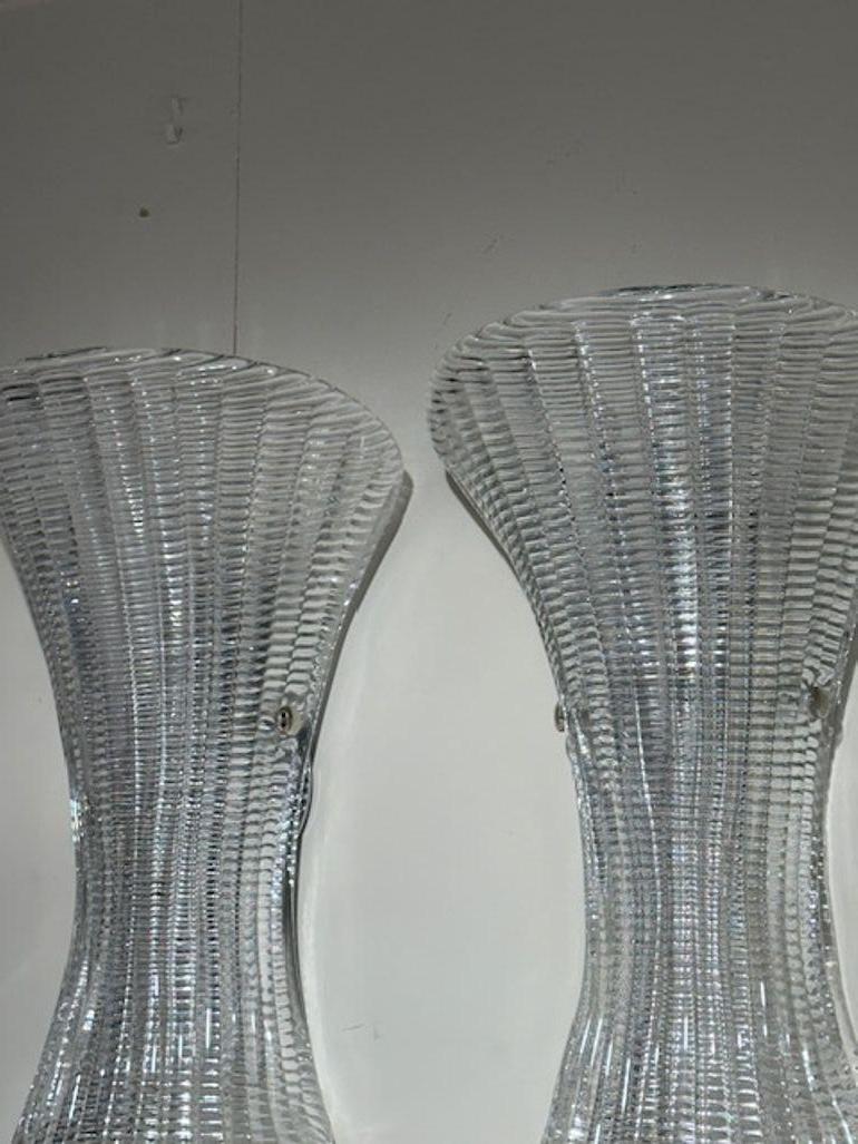 Pair of Modern Clear Glass Textured Murano Glass Sconces In Good Condition For Sale In Dallas, TX