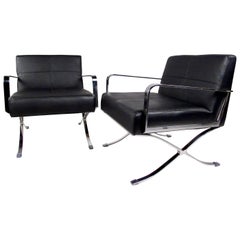 Moderne Clubsessel mit X-Fußgestell, Paar