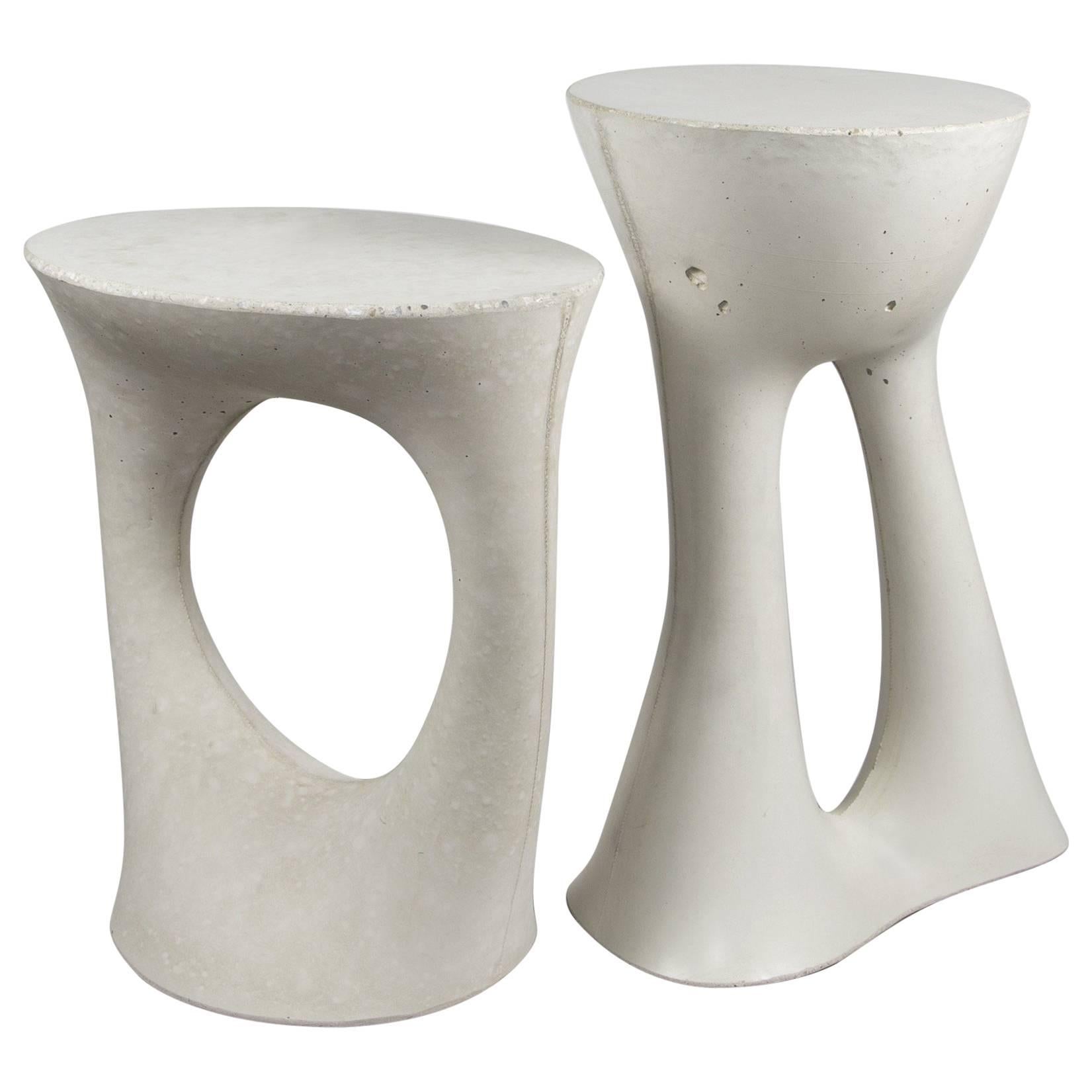 Pareja de Mesas Auxiliares Modernas de Hormigón Kreten en Gris de Souda, En Stock