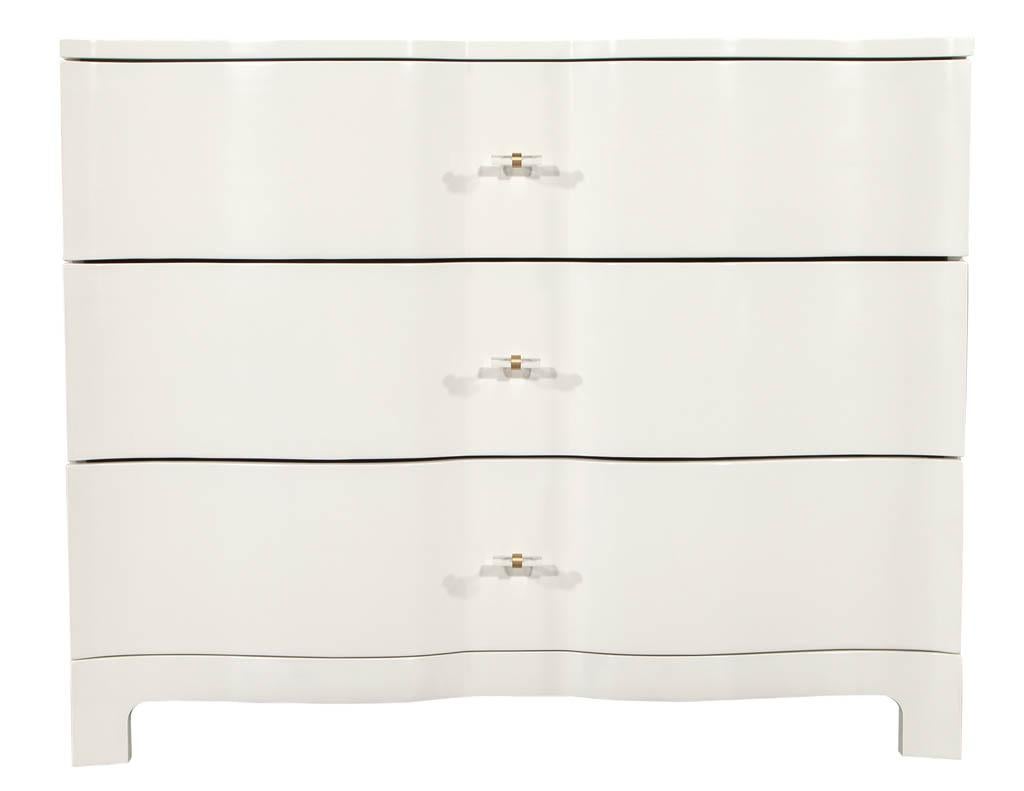 Pair of Modern Cream Chests with Curved Fronts For Sale 3