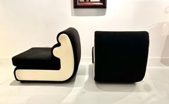 Pair of Modern, Curvilinear Lounge Chairs