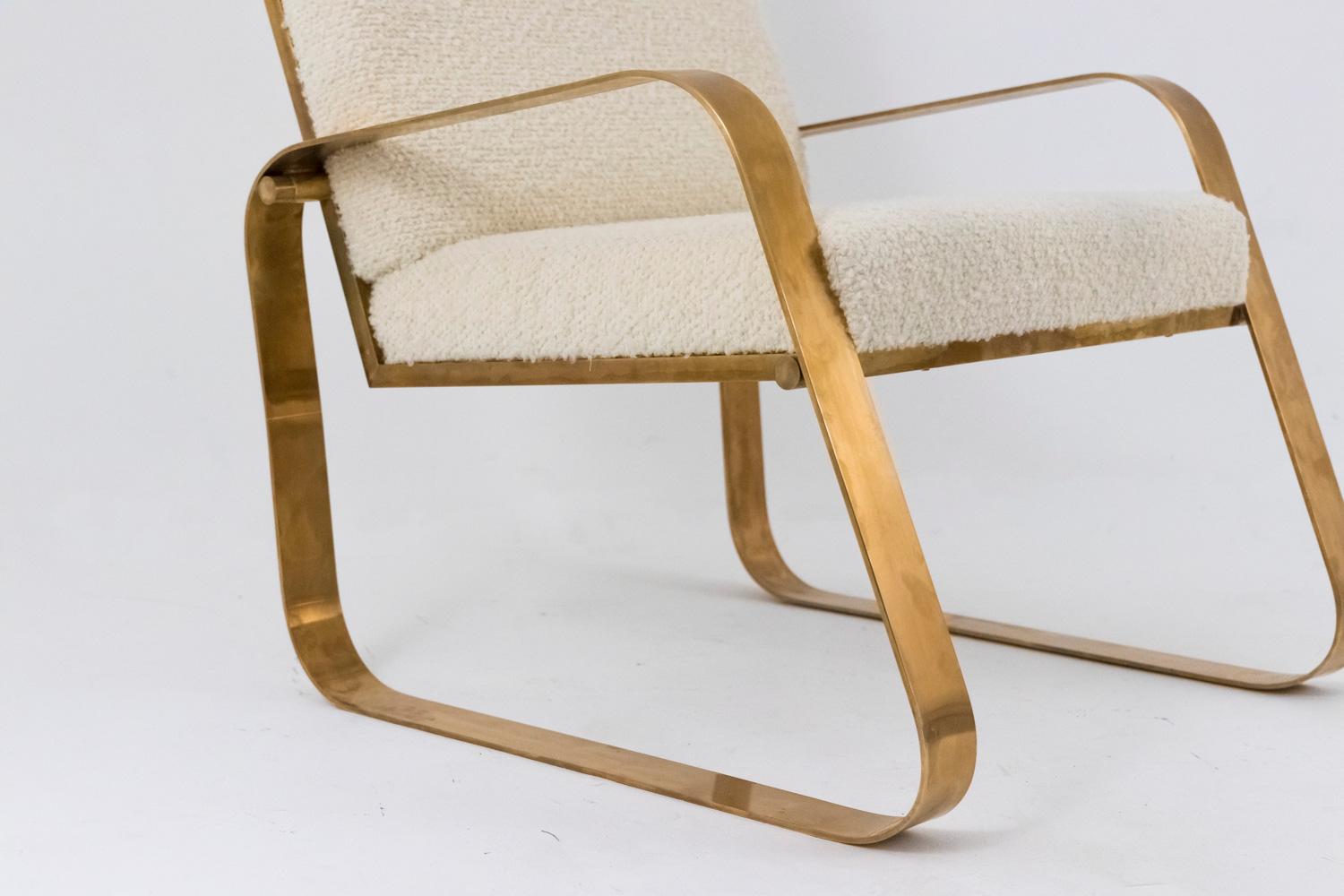 Pair of Modern Easy Chairs in Gilt Brushed Brass, Contemporary Work For Sale 5