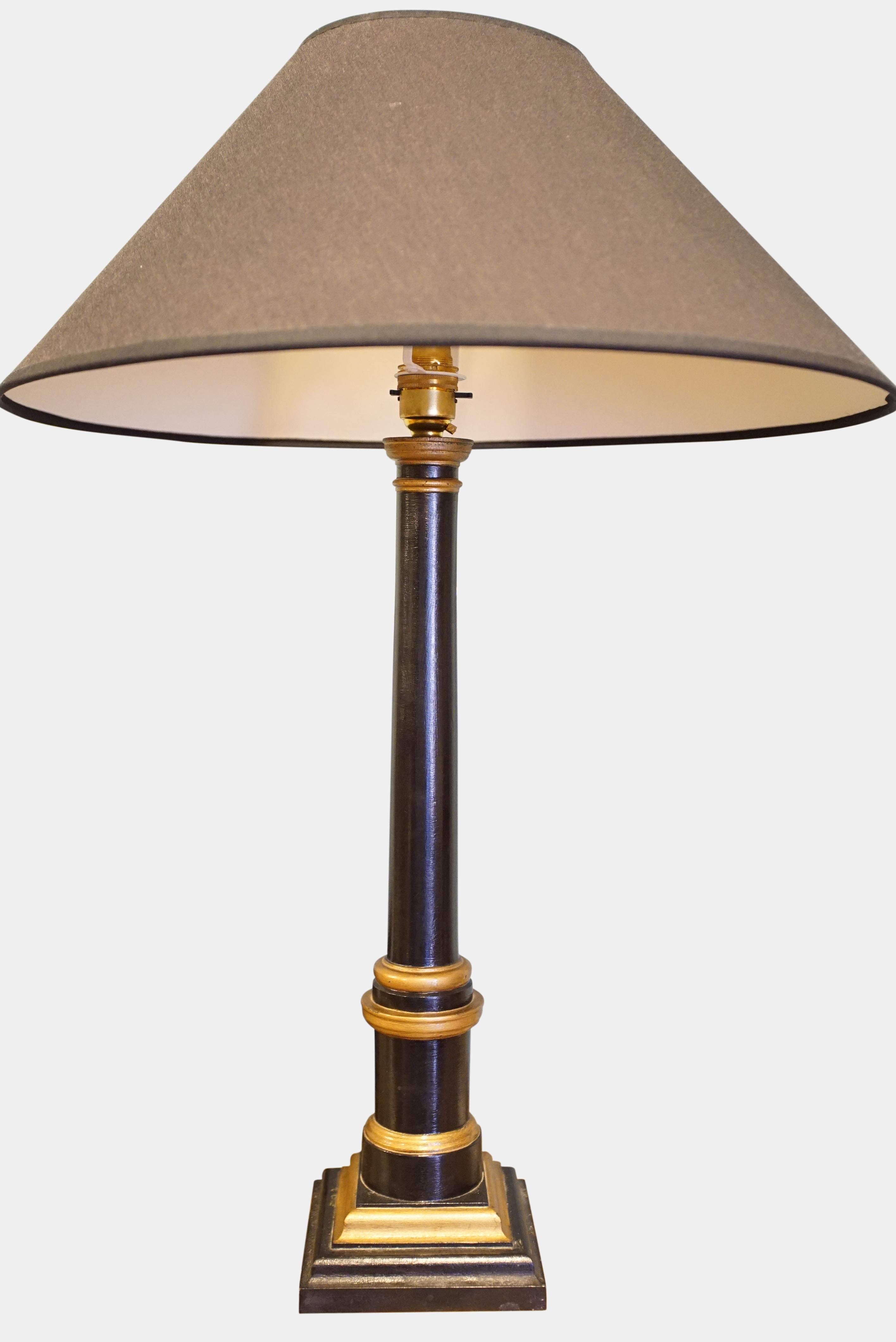 20th Century Pair of Modern Ebonised and Gilt Table Lamps For Sale