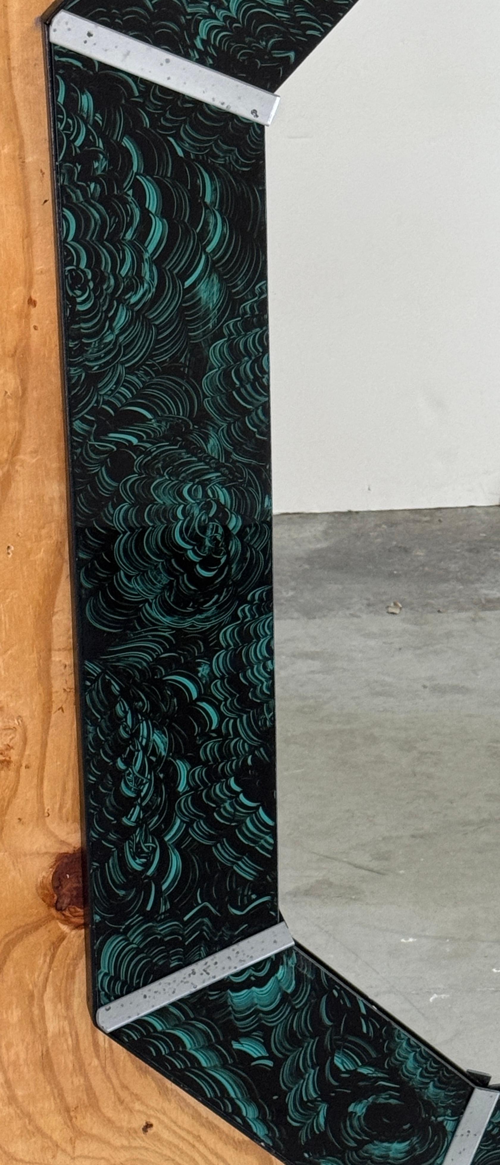 Verre Paire de miroirs octogonaux en malachite The Moderns en vente