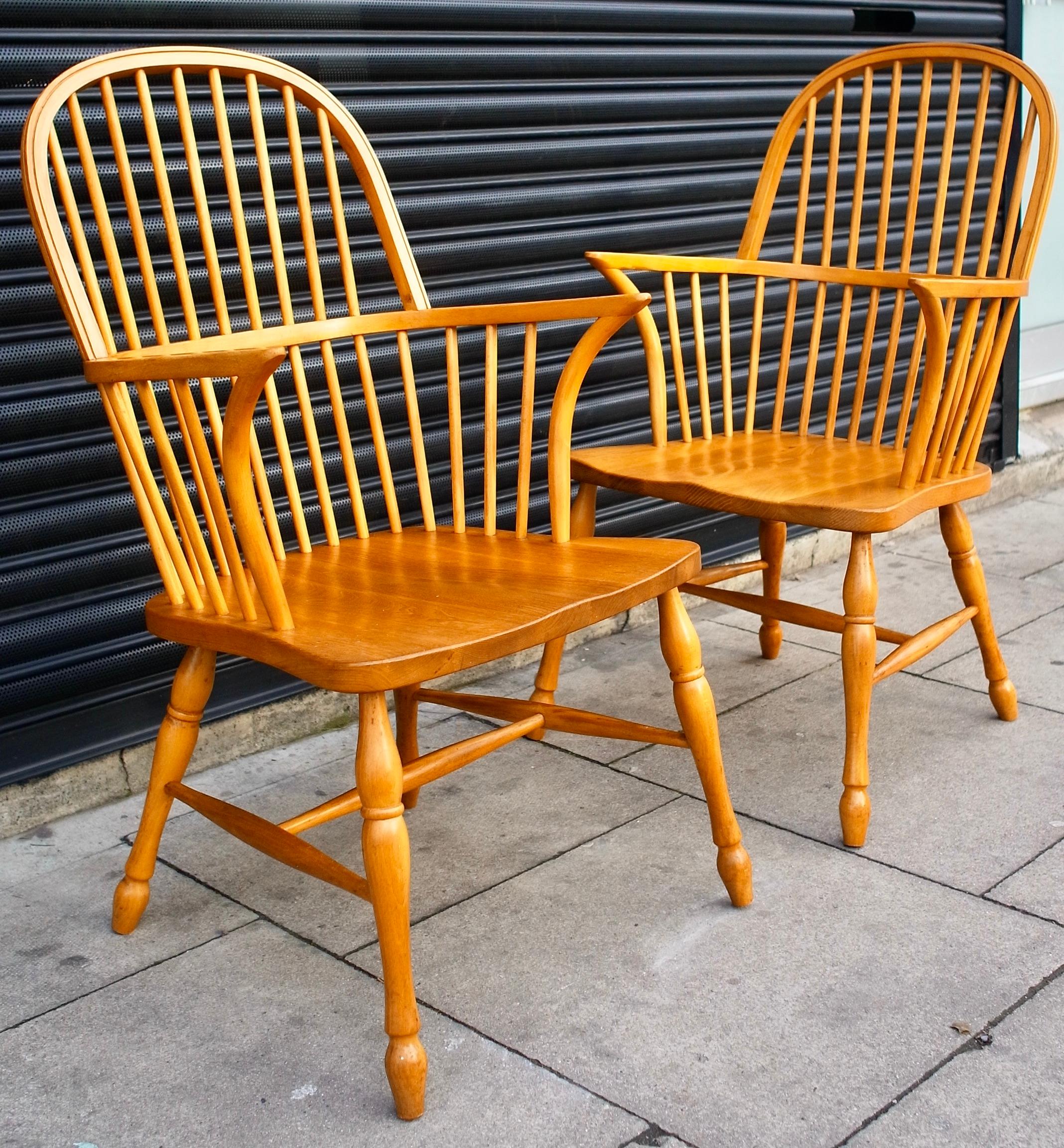Pair of Modern English Pinewood Windsor Chairs For Sale 5