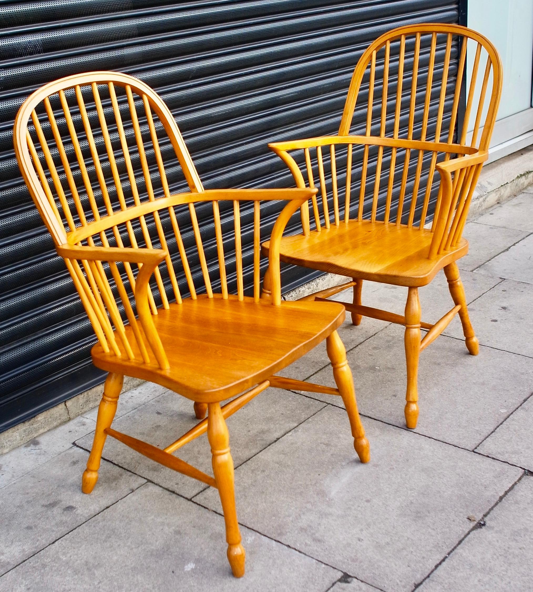 Pair of Modern English Pinewood Windsor Chairs For Sale 9