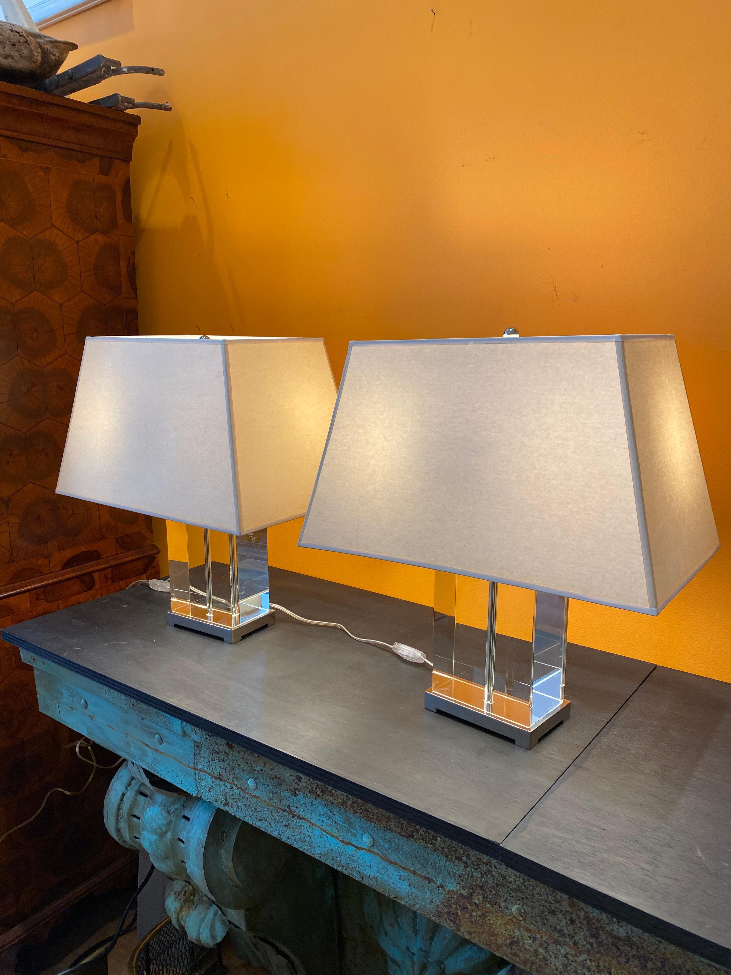Pair of Modern Glass Cube Lamps with Plated Silver Accents In Excellent Condition In Charleston, SC