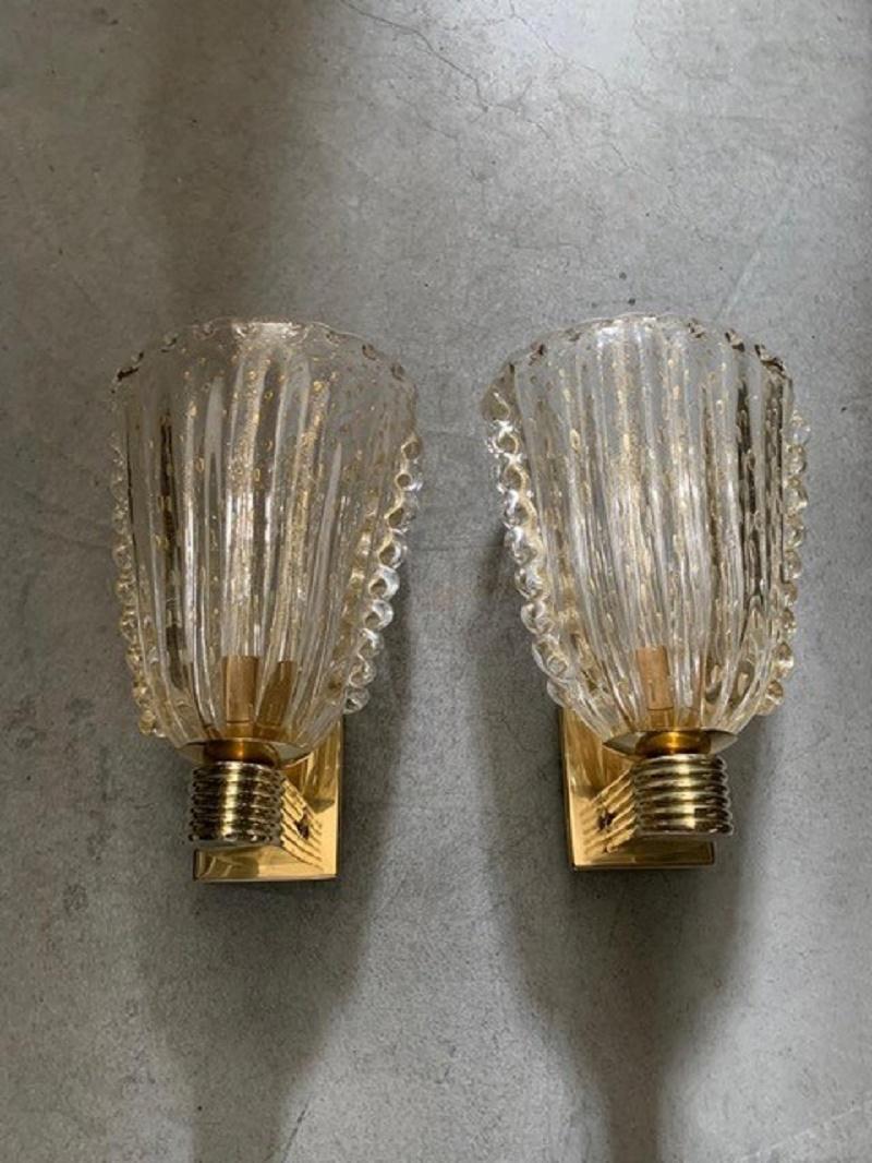 Late 20th Century Pair of Modern Gold Colored Murano Glass Wall Lamps on Brass Base, Italy 1980s For Sale