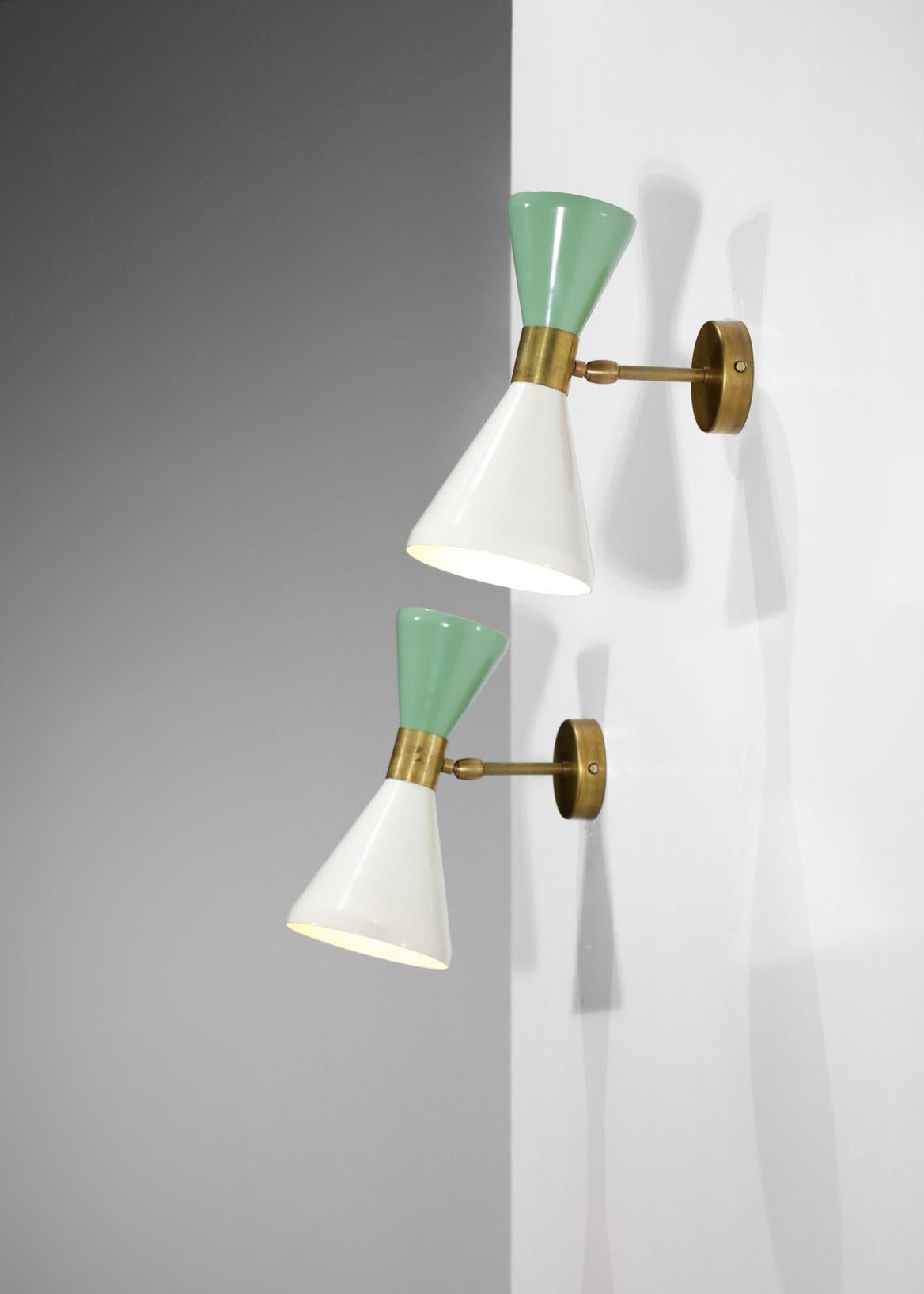 Mid-Century Modern Pair of Modern Green and White Diabolo Italian Wall Lights Stilnovo Style For Sale