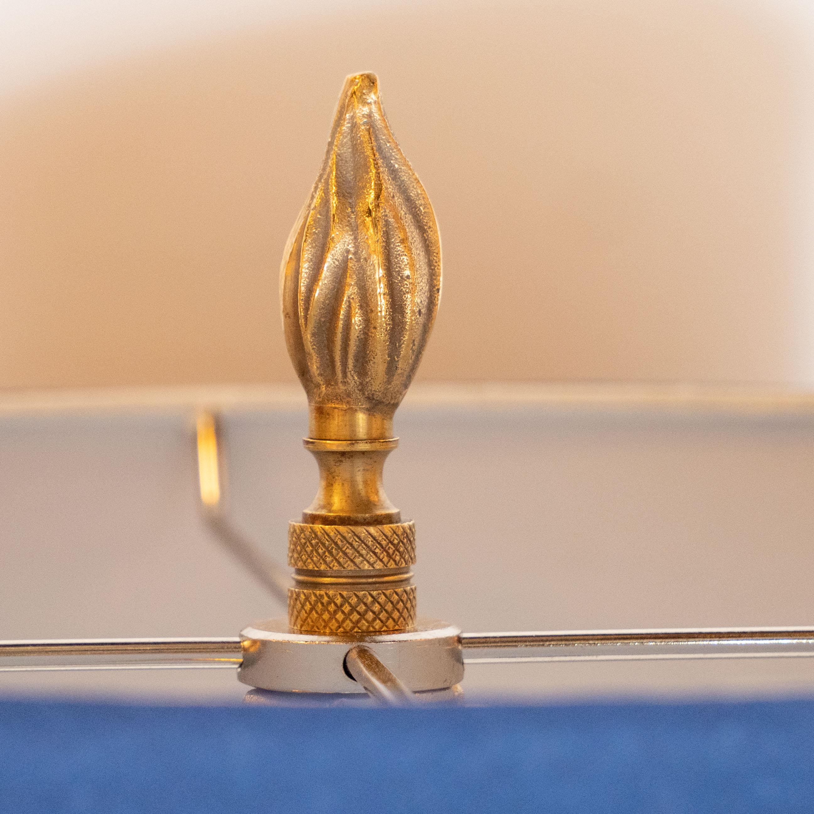 Paire de lampes de bureau modernes en verre de Murano soufflé à la main, bleu roi avec des touches d'or 24 carats Excellent état - En vente à New York, NY