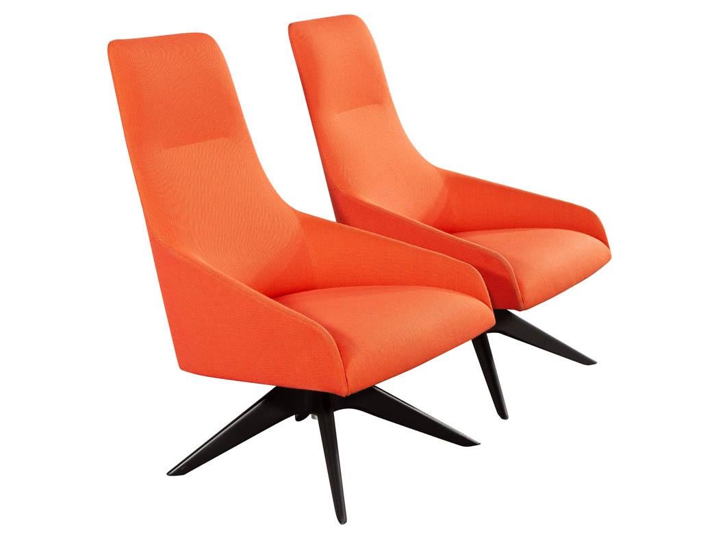 Metal Pair of Modern High Back Swivel Chairs by Andreu World