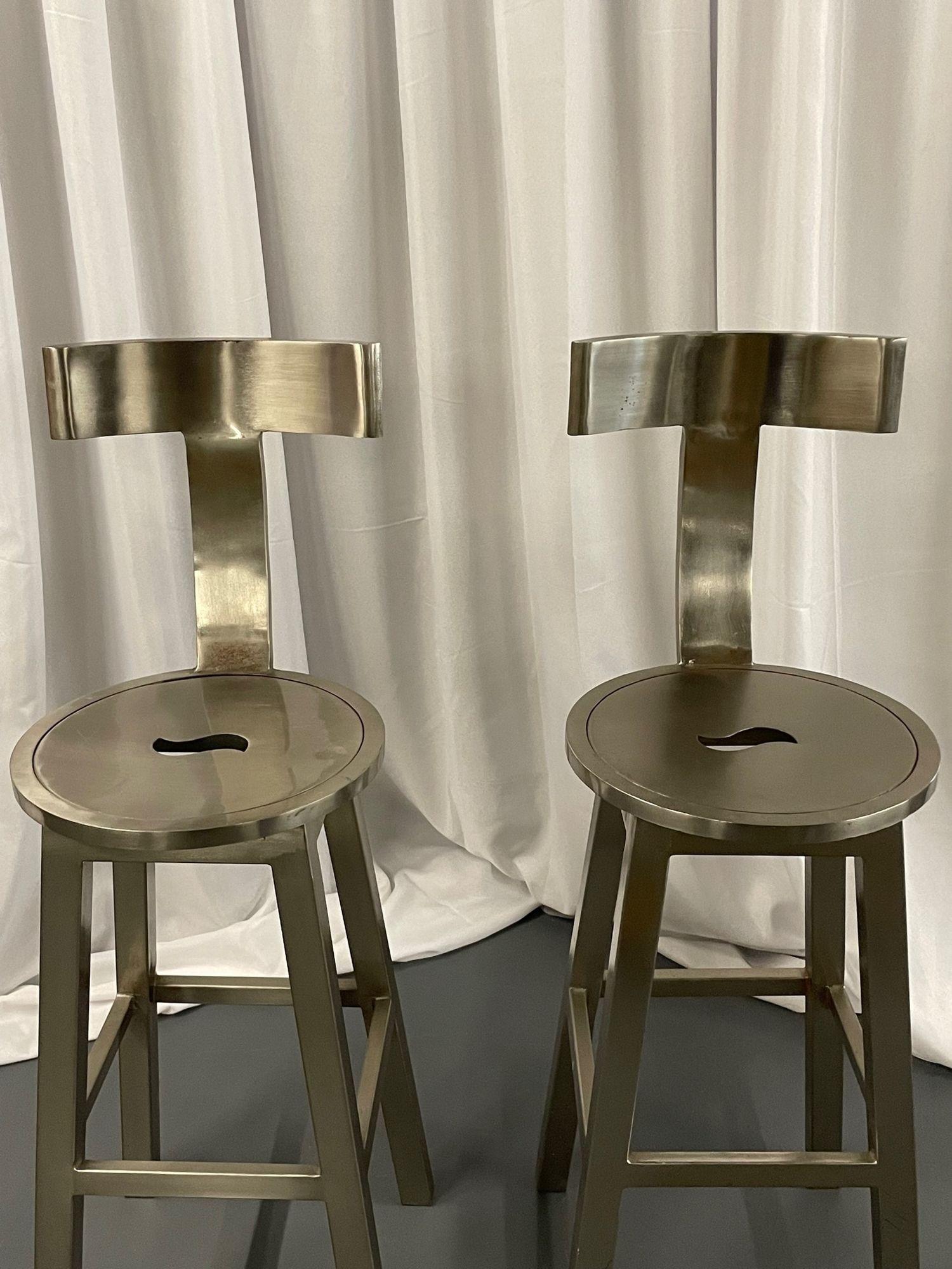 Pair of Modern Industrial Style Steel Bar / Counter Stools, Organic Form In Good Condition For Sale In Stamford, CT