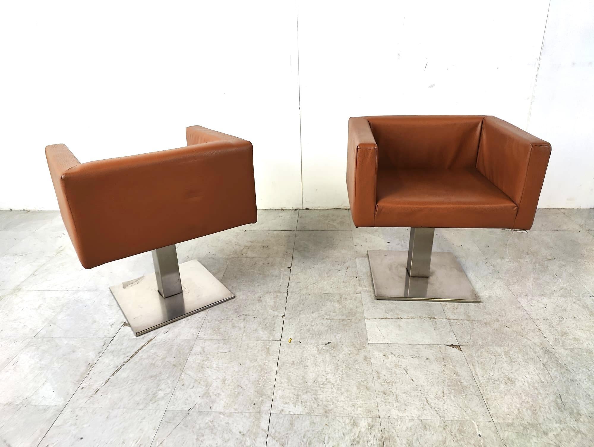 Italian Pair of modern italian armchairs in brown leather, 1990s