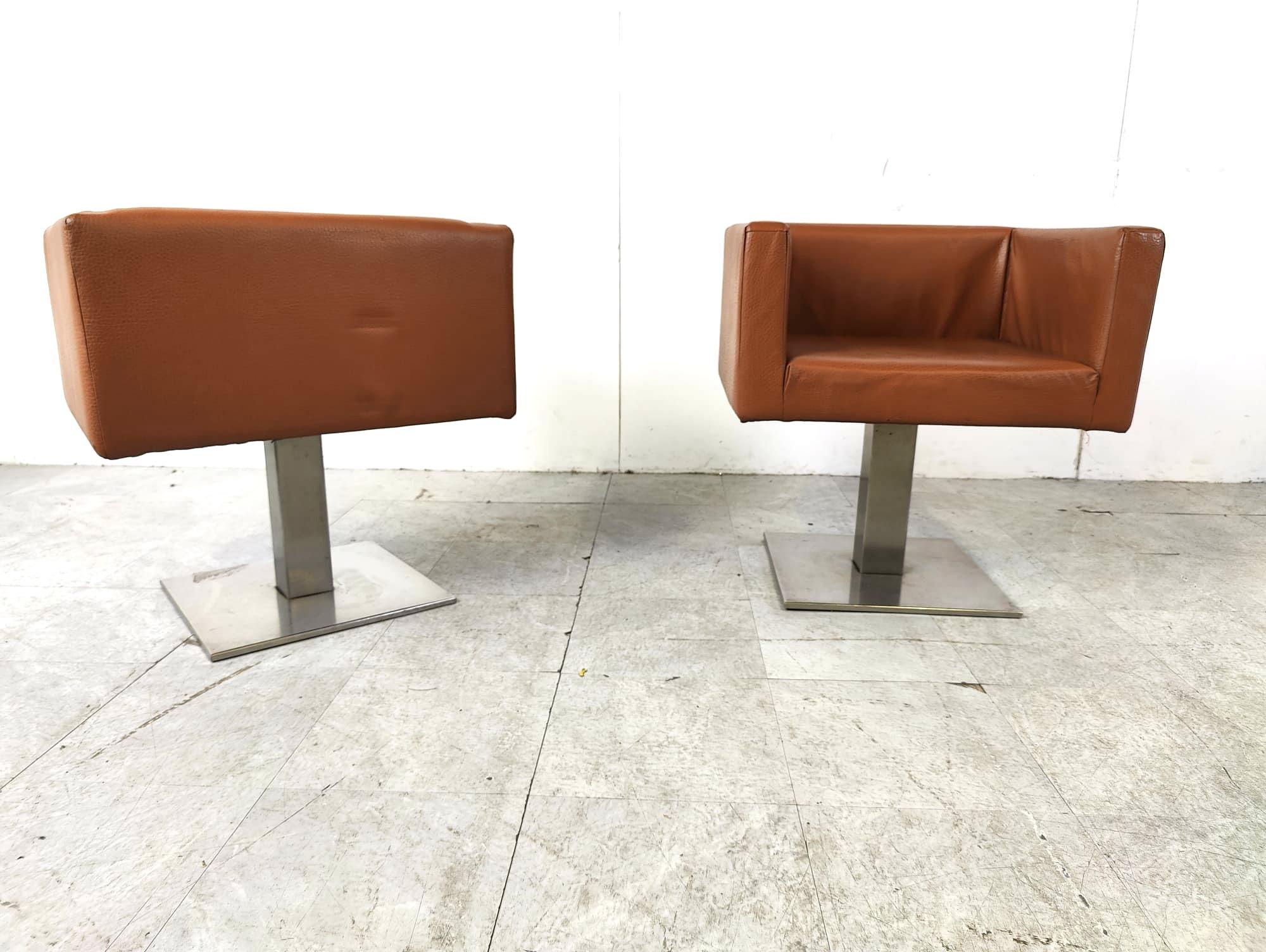 Pair of modern italian armchairs in brown leather, 1990s In Good Condition For Sale In HEVERLEE, BE