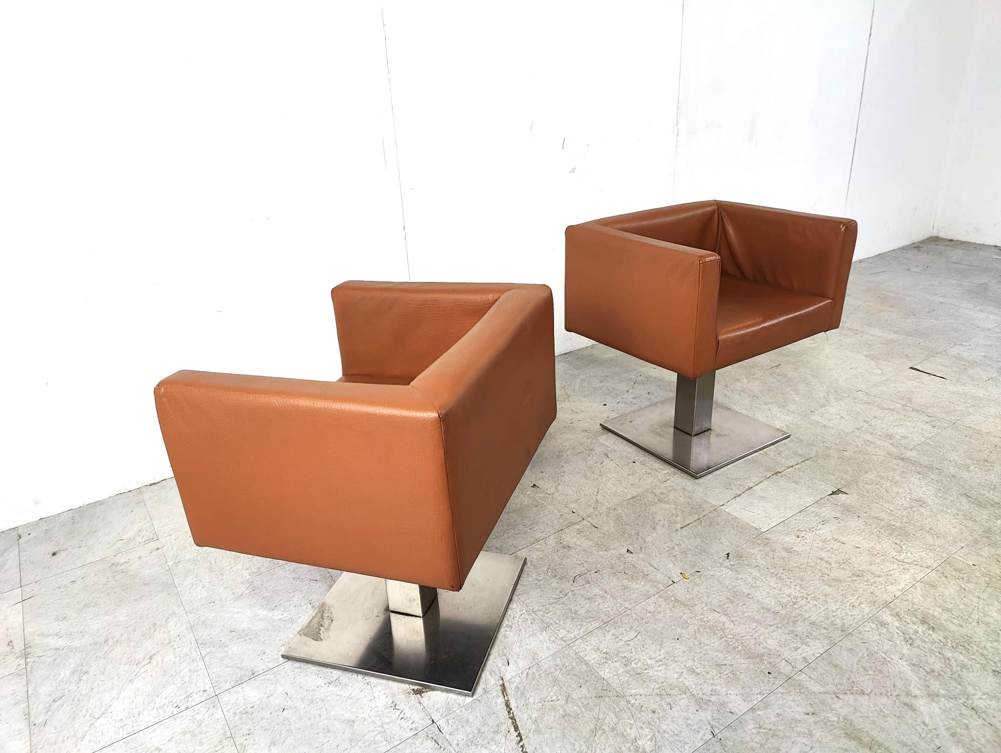 Leather Pair of modern italian armchairs in brown leather, 1990s For Sale
