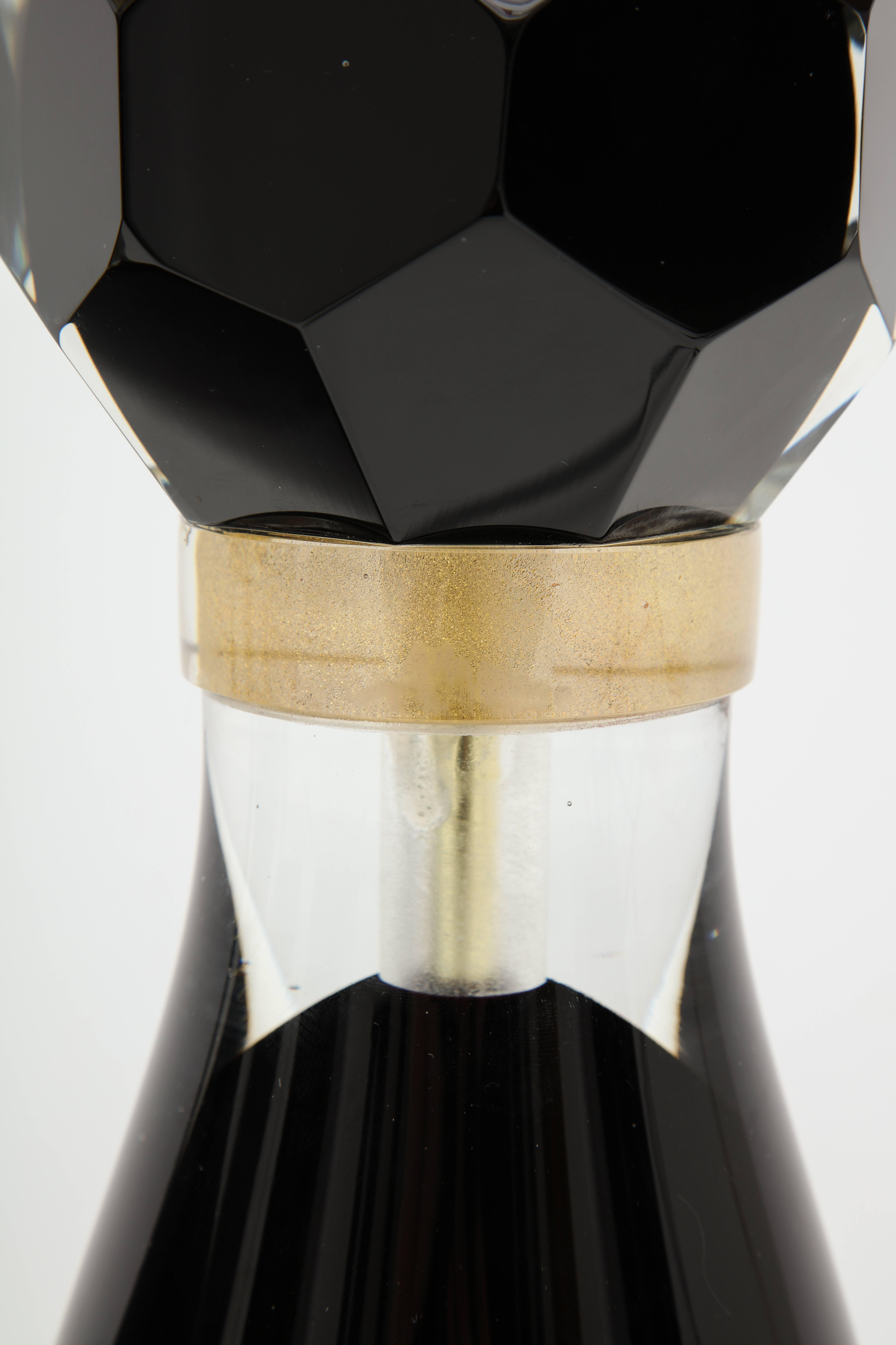 Paar mundgeblasene moderne Lampen aus schwarzem und goldenem Muranoglas, Italien, signiert im Angebot 4
