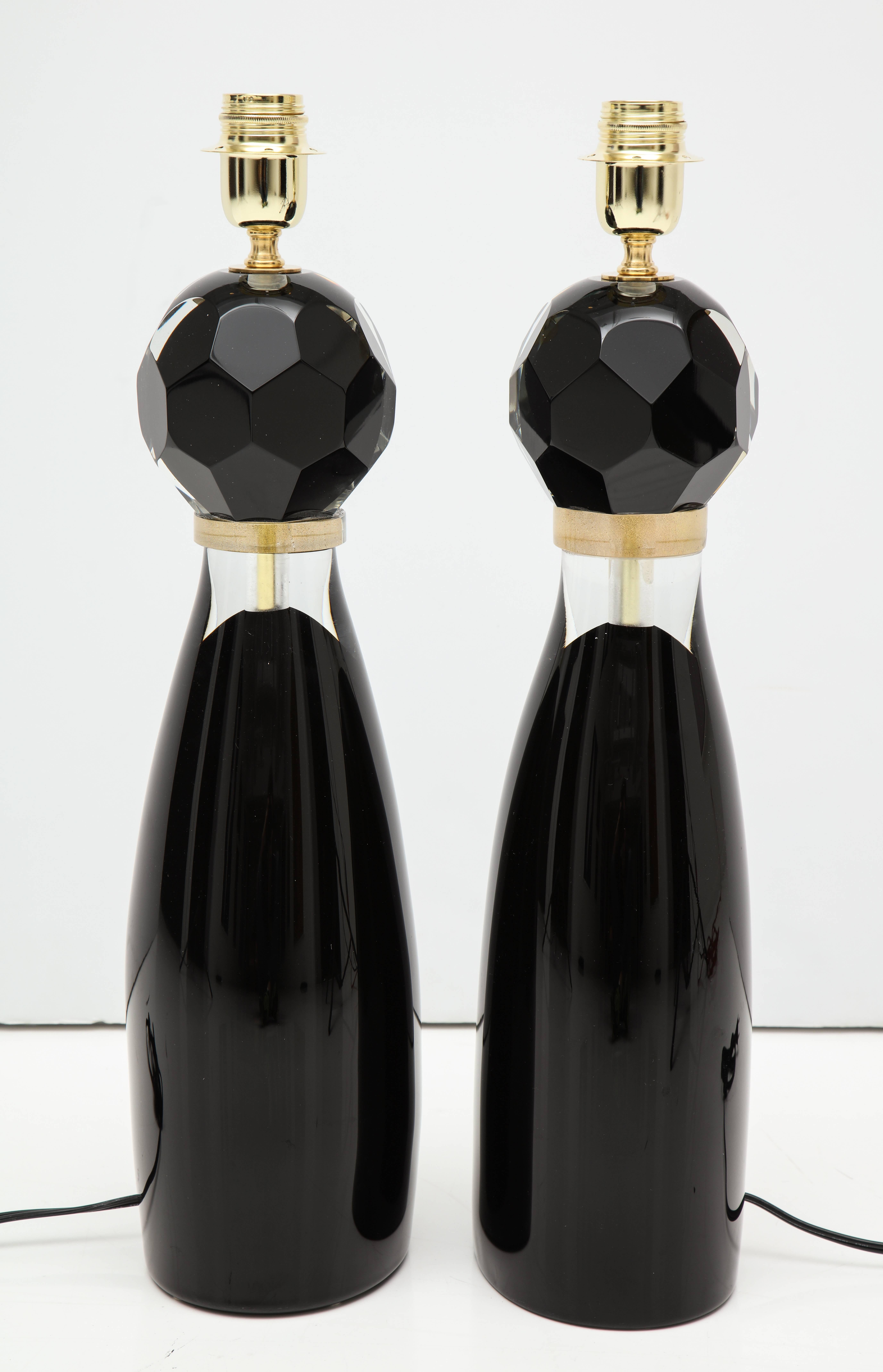 Contemporary Pair of Handblown Modern Black and Gold Murano Glass Lamps, Italy, Signed For Sale