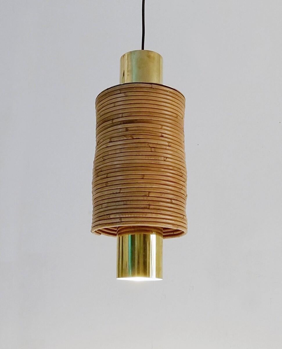 Paire de lampes à suspension italiennes modernes en laiton et bambou en vente 3