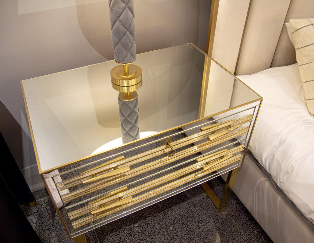 Pair of Modern Italian Brass and Mirror Nightstand Chests For Sale 13
