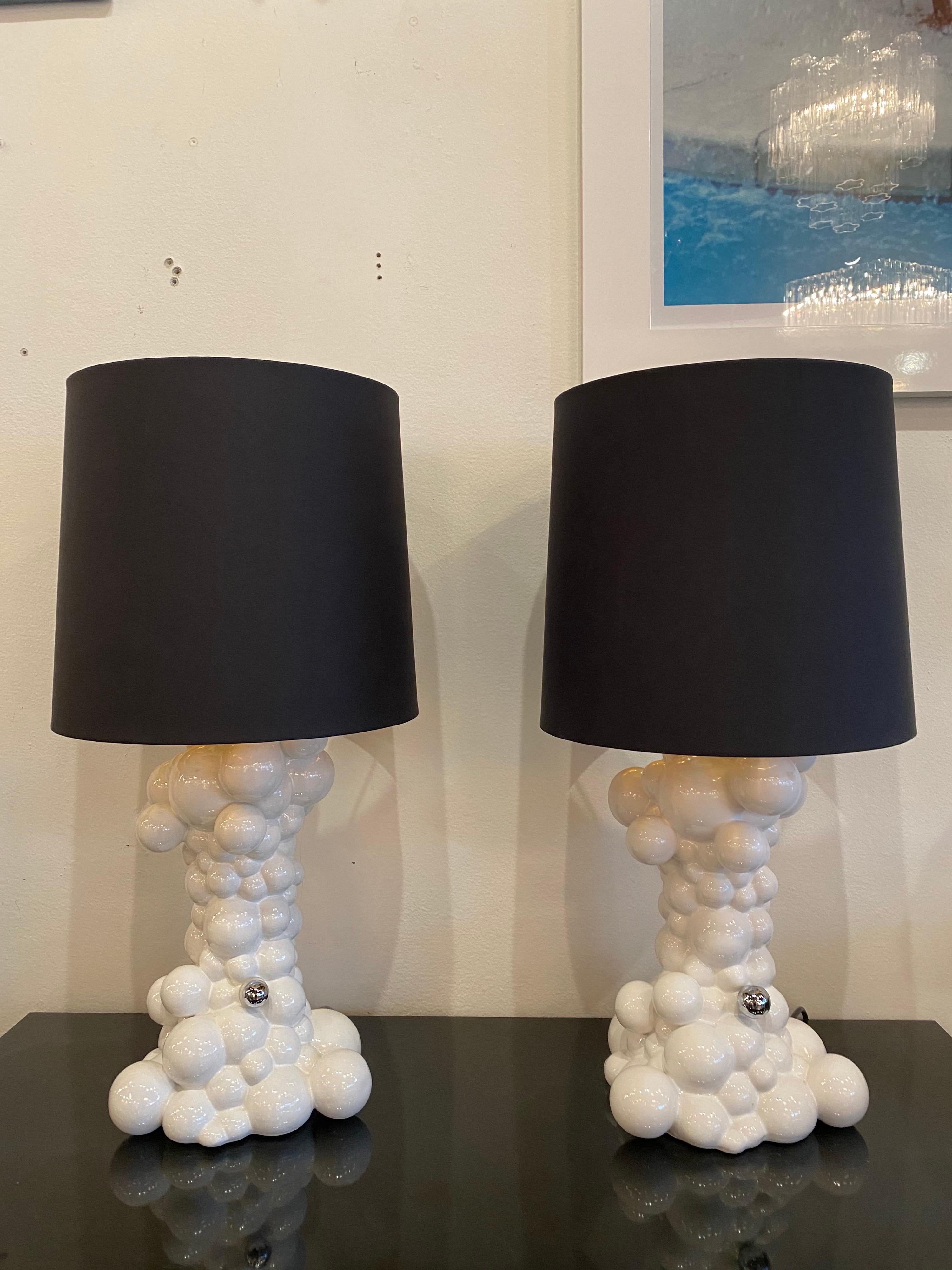 Pair of Vintage Ceramic White Modern Italian Bubble Ball Table Lamps For Sale 5