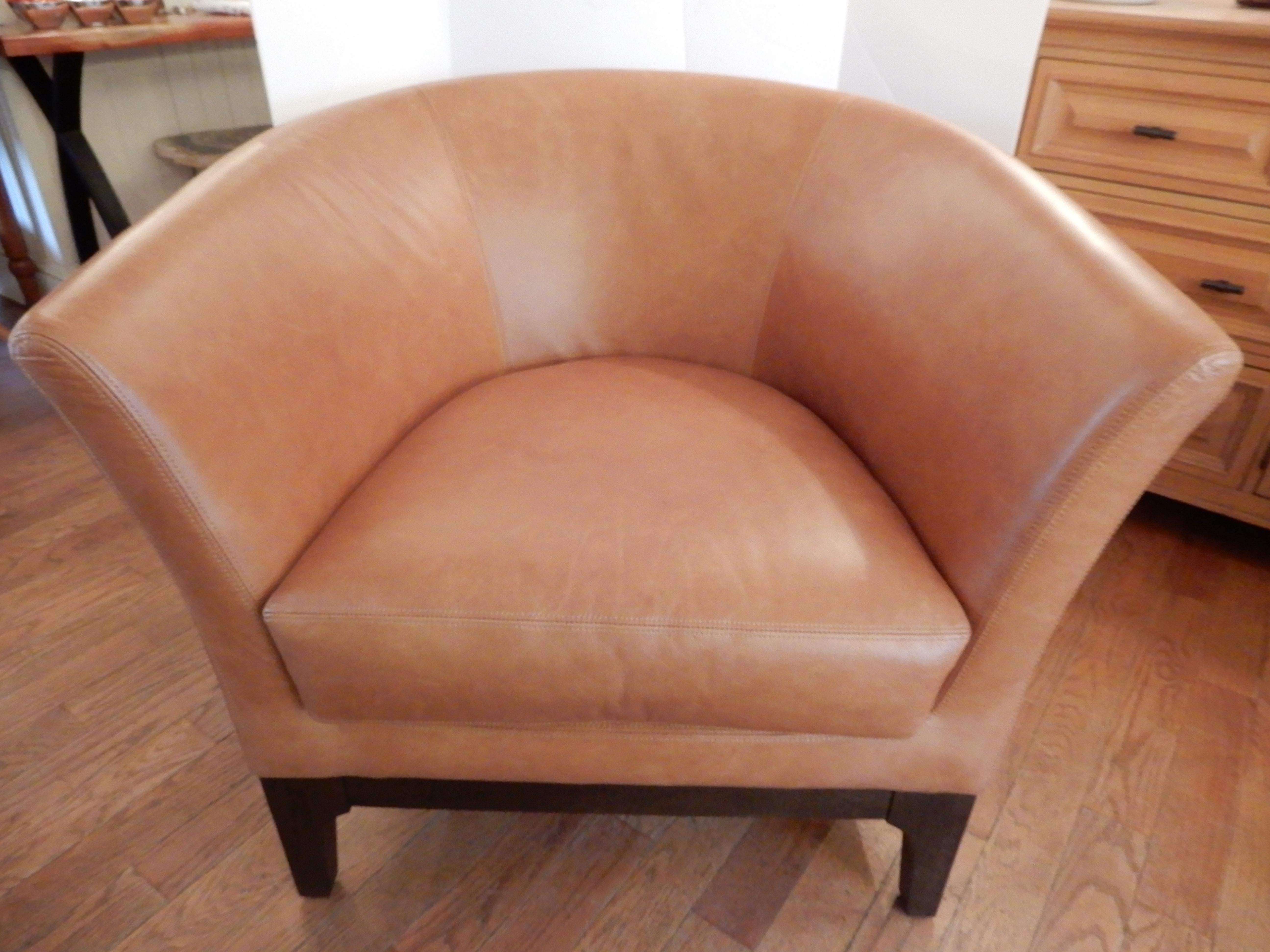 Pair of  Modern Italian Leather Club or Armchairs 1