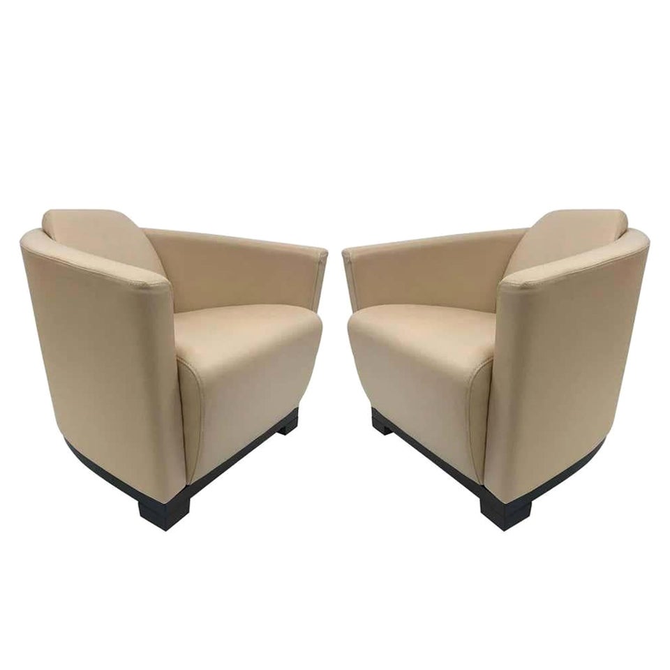 Paire de chaises longues italiennes modernes en cuir