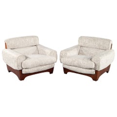 Pair of Modern Italian Lounge Chairs, Italy Circa 1970’s Pair of Modern Italian Lounge Chairs, Italy Circa 1970’s