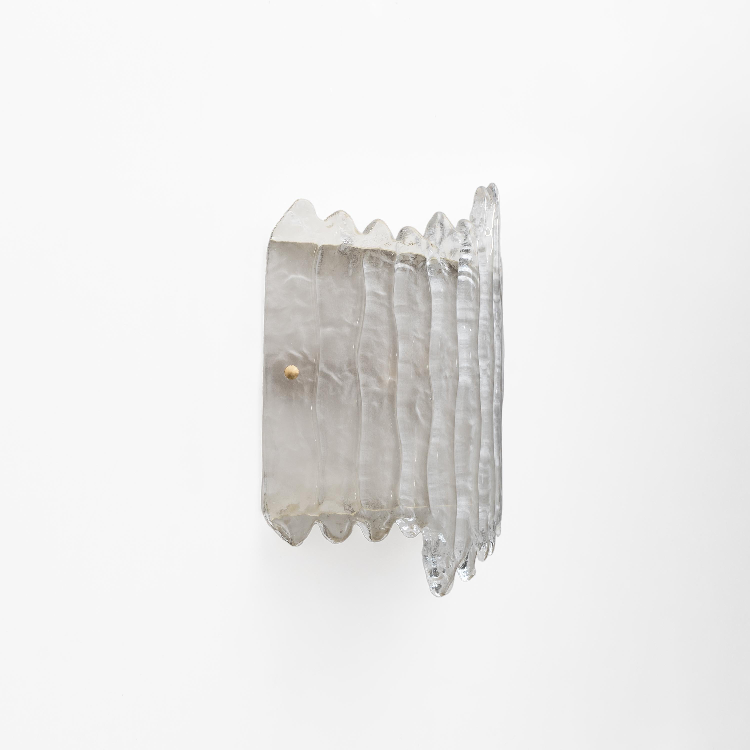 Contemporary Pair of Modern Italian Murano Glass and Brass glacier Wall Sconces For Sale