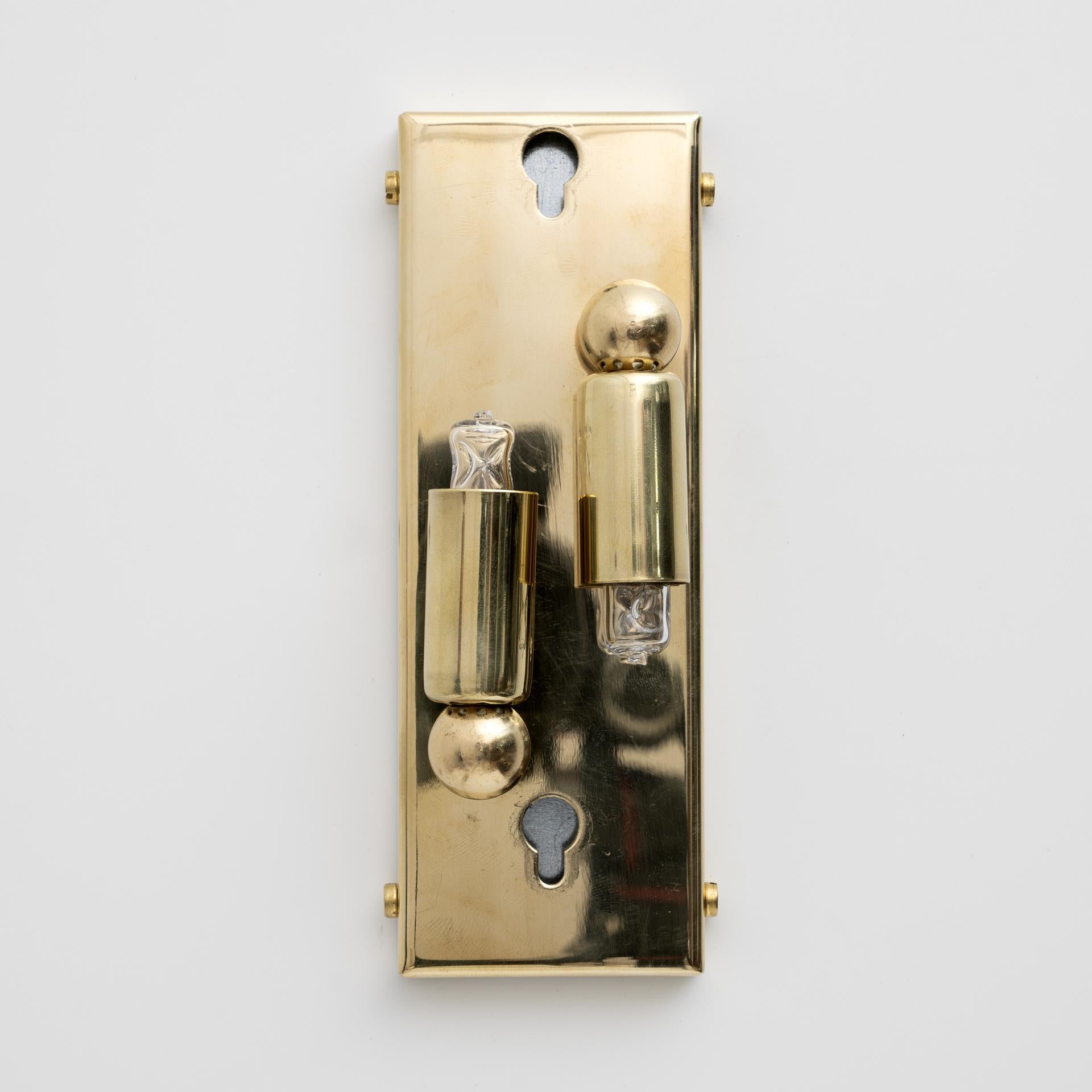 Ein Paar moderne italienische Wandleuchten aus Murano-Glas und Messing 4