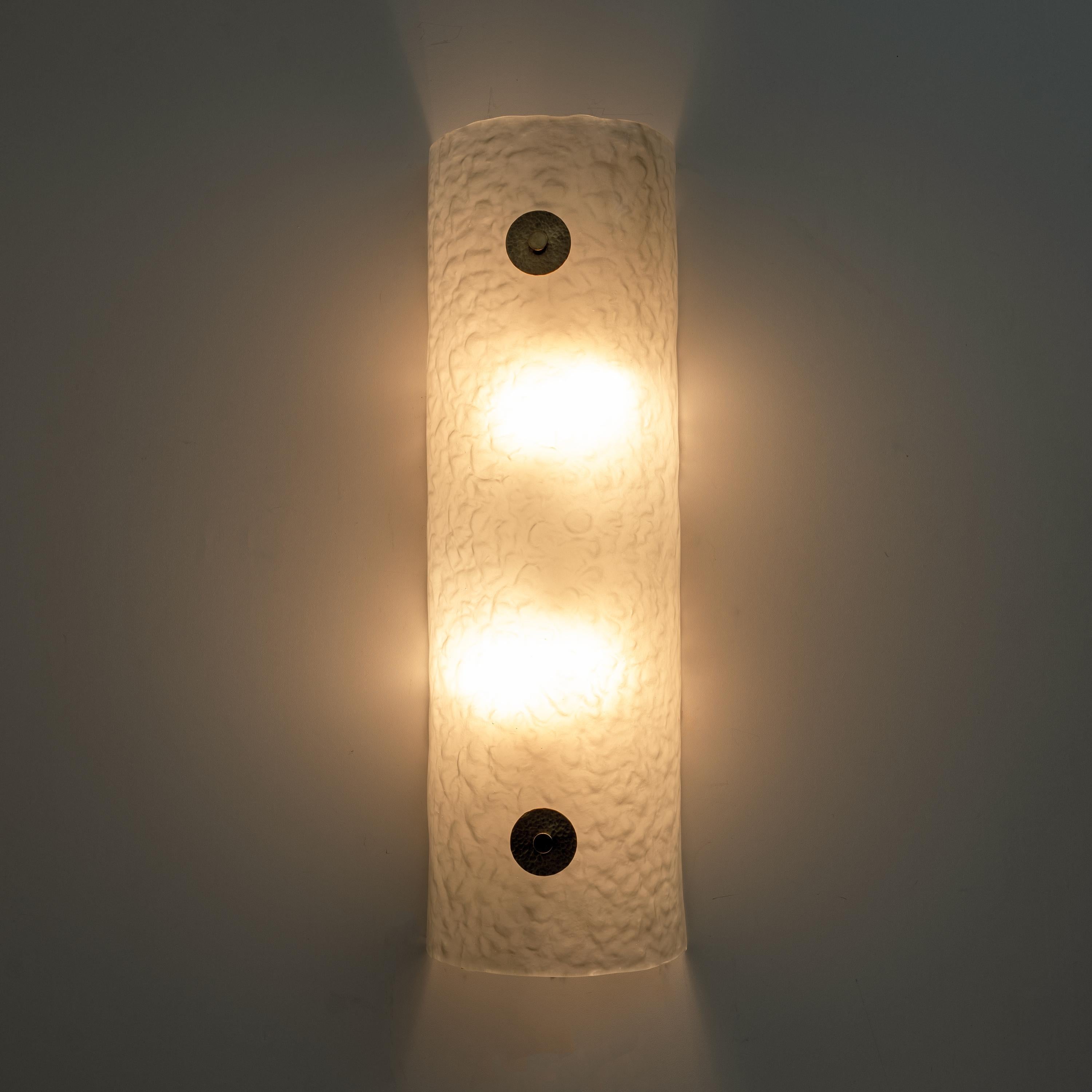 Pair of Modern Italian Murano Glass Green Water and Brass Wall Sconces For Sale 1