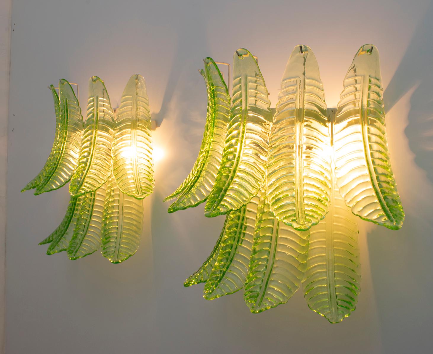 Late 20th Century Pair of Modern Italian Murano Glass Palm Leaf Sconces, 1970s