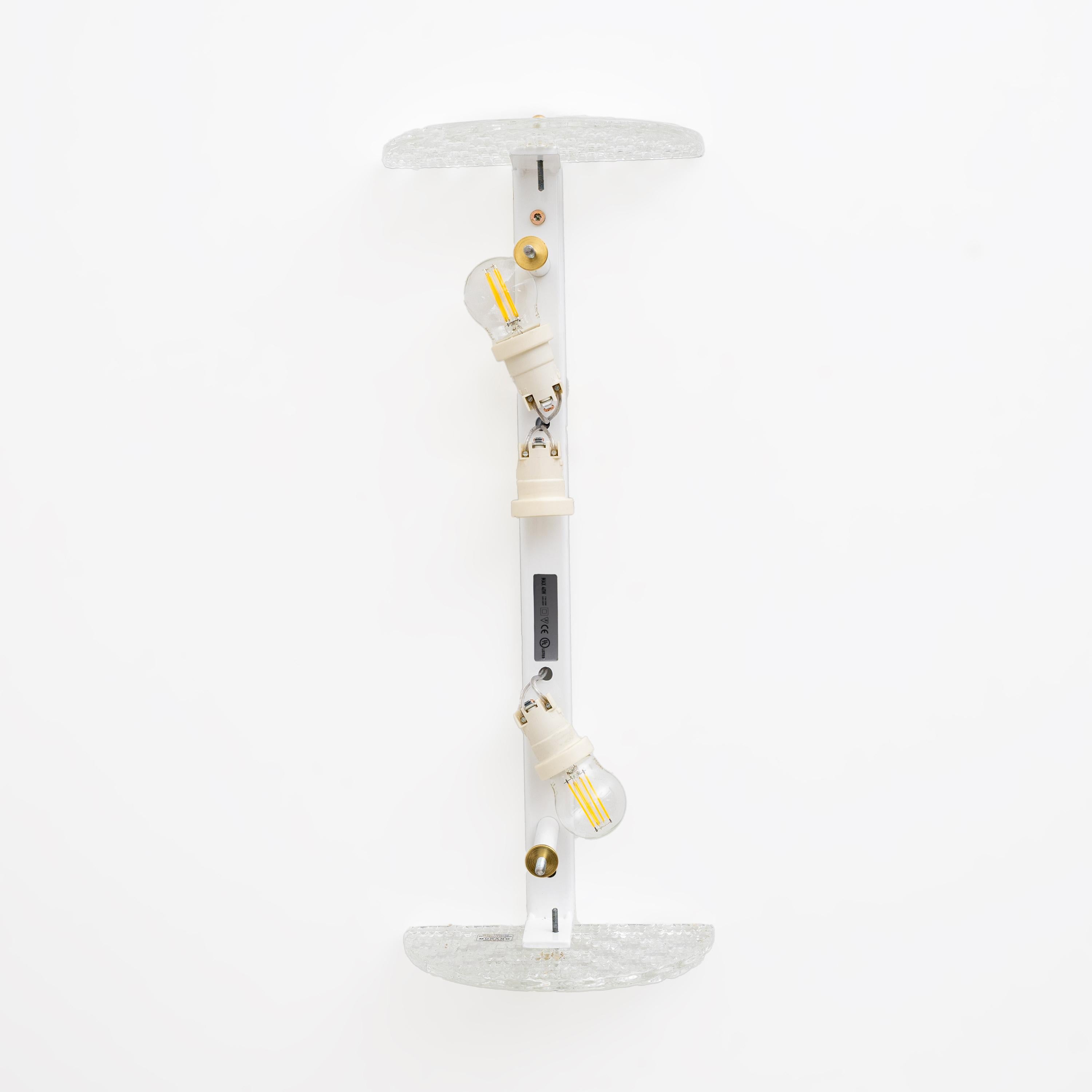 Pair of Modern Italian Murano Glass Textured Wall Sconces For Sale 5