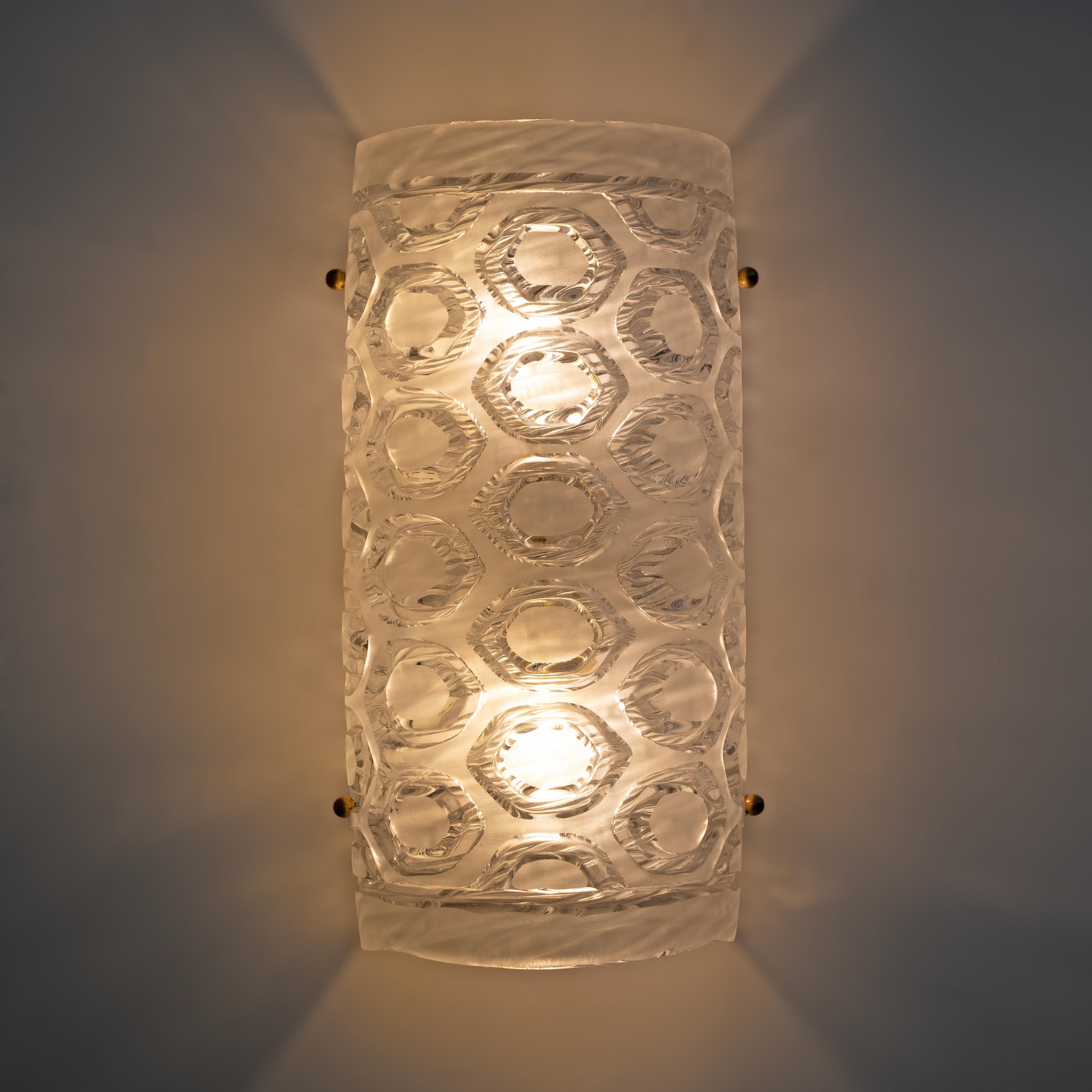 Paar moderne Wandleuchten aus italienischem Muranoglas mit Struktur (Moderne) im Angebot