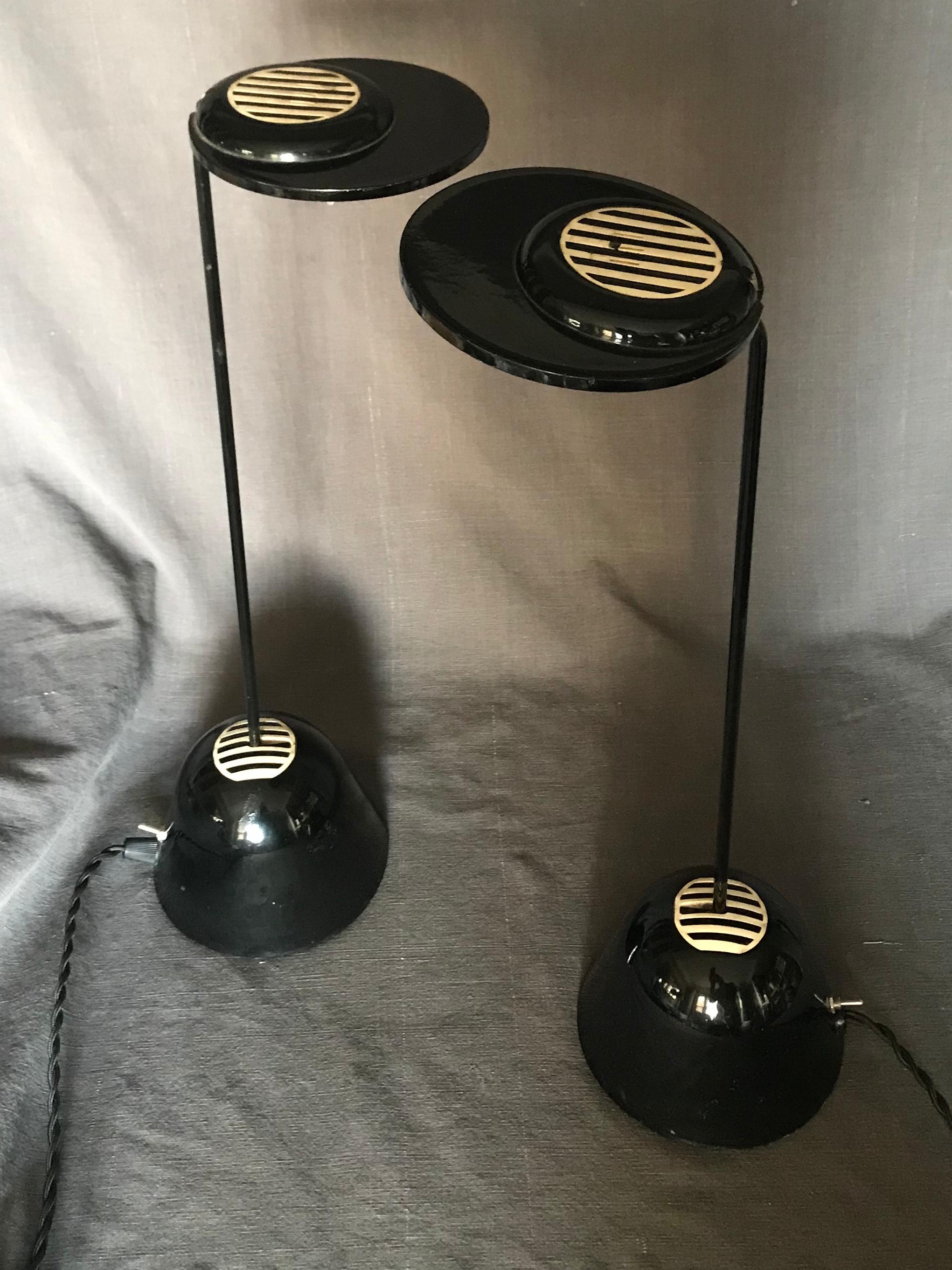 20th Century Pair of Modern Black and White Italian  Lamps