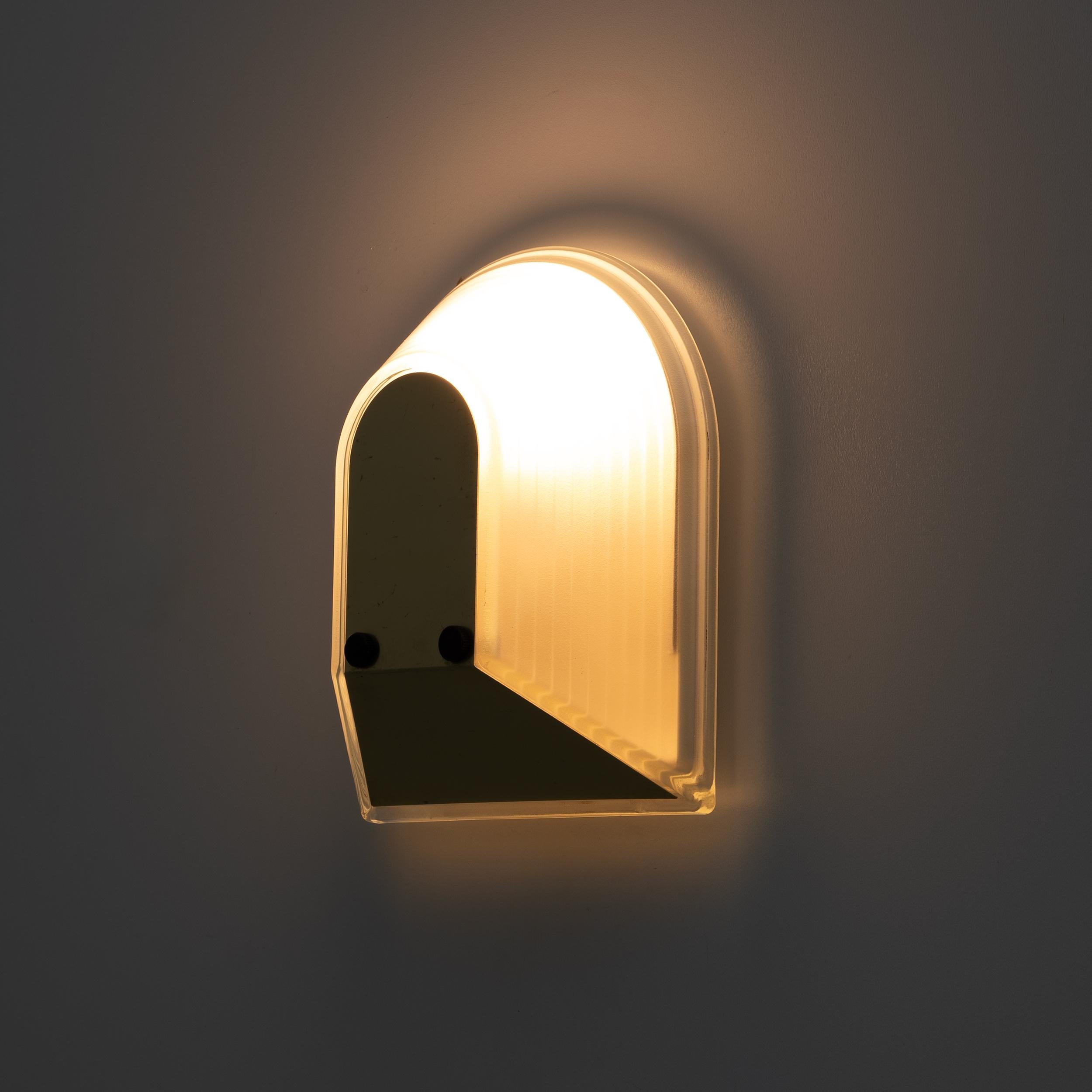 Late 20th Century Pair of Modern Italian Sconces 