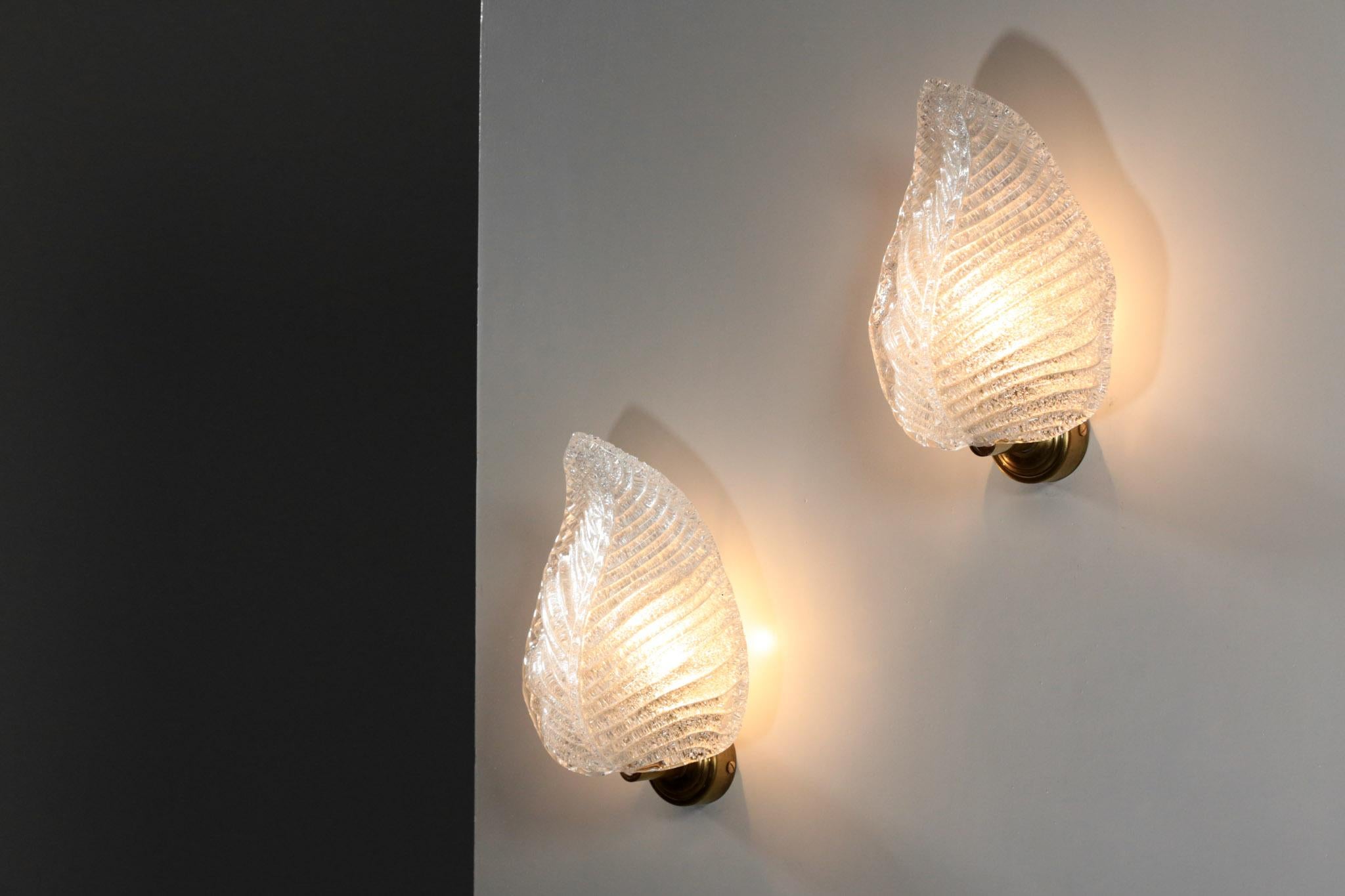 Modern Italian Wall Light, Murano Glass For Sale 7