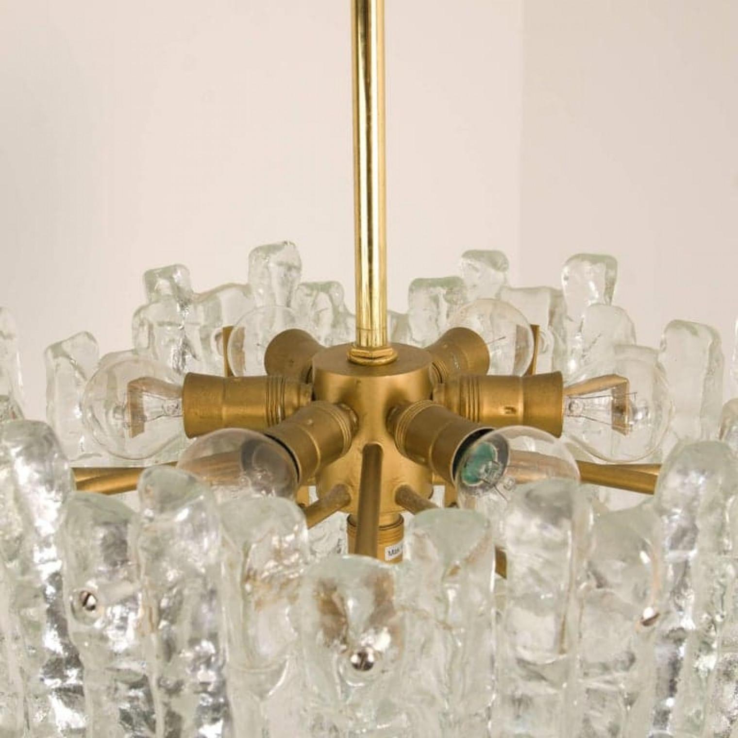 Pair of Modern Kalmar Brass Two-Tiered Ice Glass Pendant Chandeliers, 1970s (Österreichisch) im Angebot