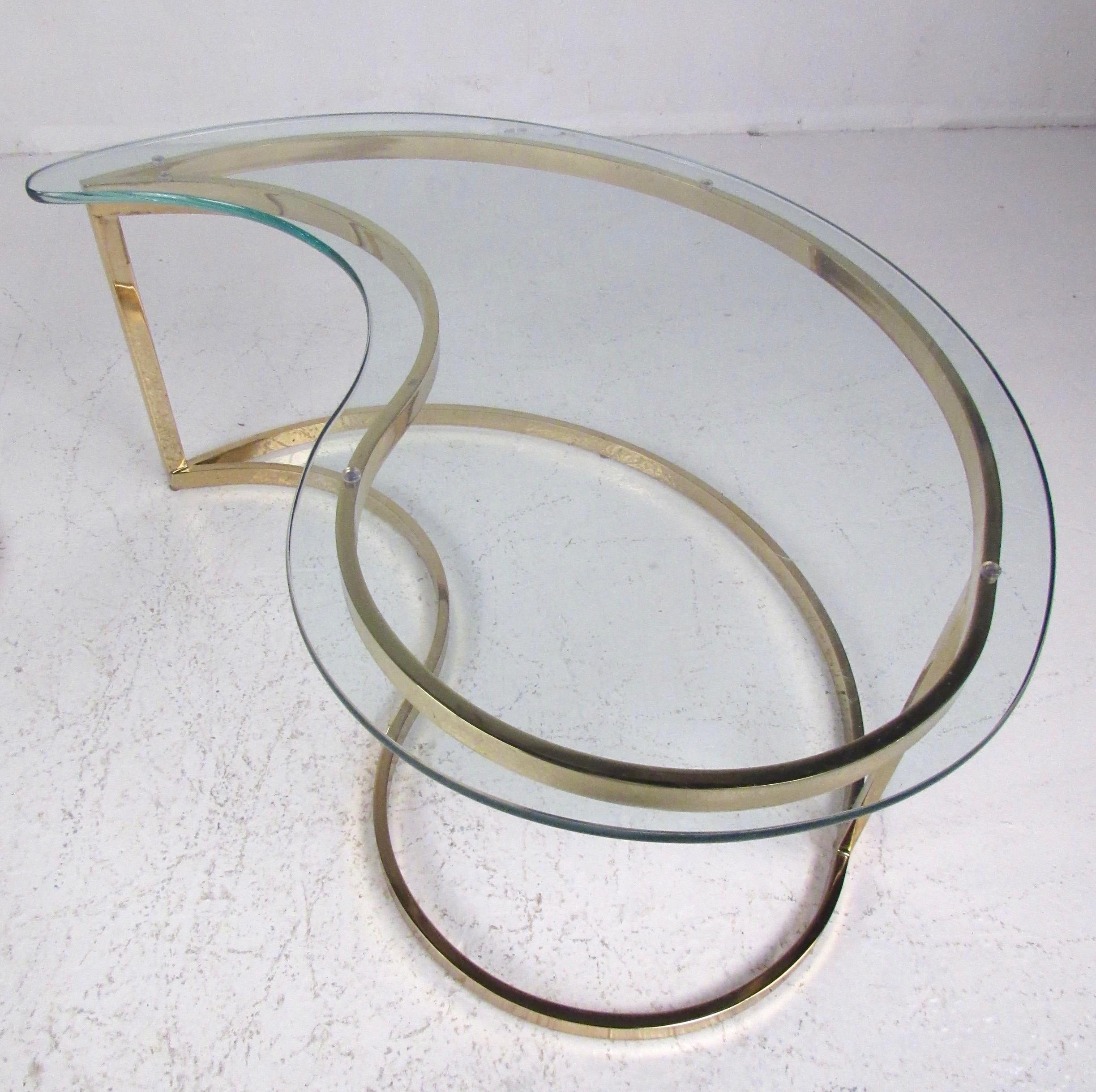 Pair of Modern Kidney Shaped End Tables 4