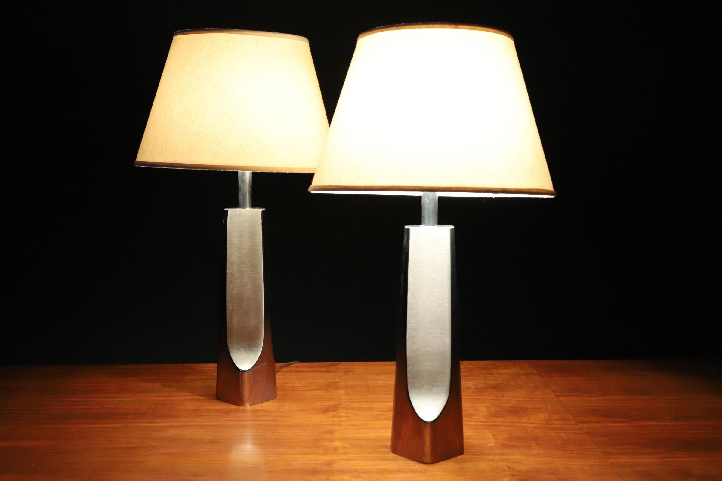 Pair of Modern Lamps by Laurel Lamp Co 7